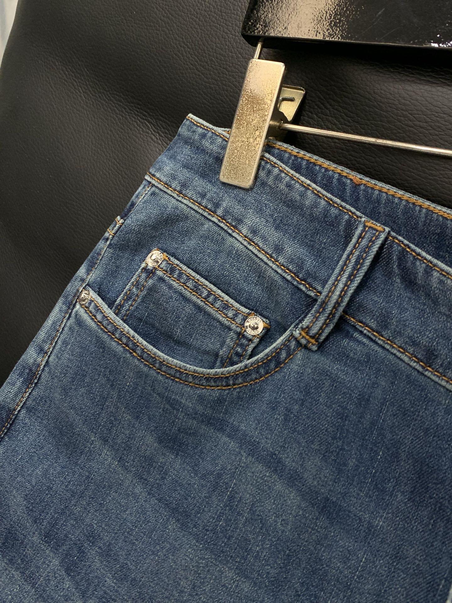 ，Zegna 杰尼亚，2026春季最新品，专柜同步有售，原单狠货，时尚休闲水洗牛仔裤，进口原版水洗面料，