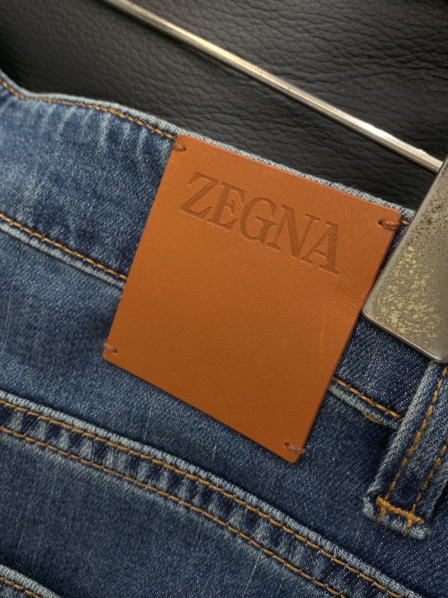 ，Zegna 杰尼亚，2026春季最新品，专柜同步有售，原单狠货，时尚休闲水洗牛仔裤，进口原版水洗面料，