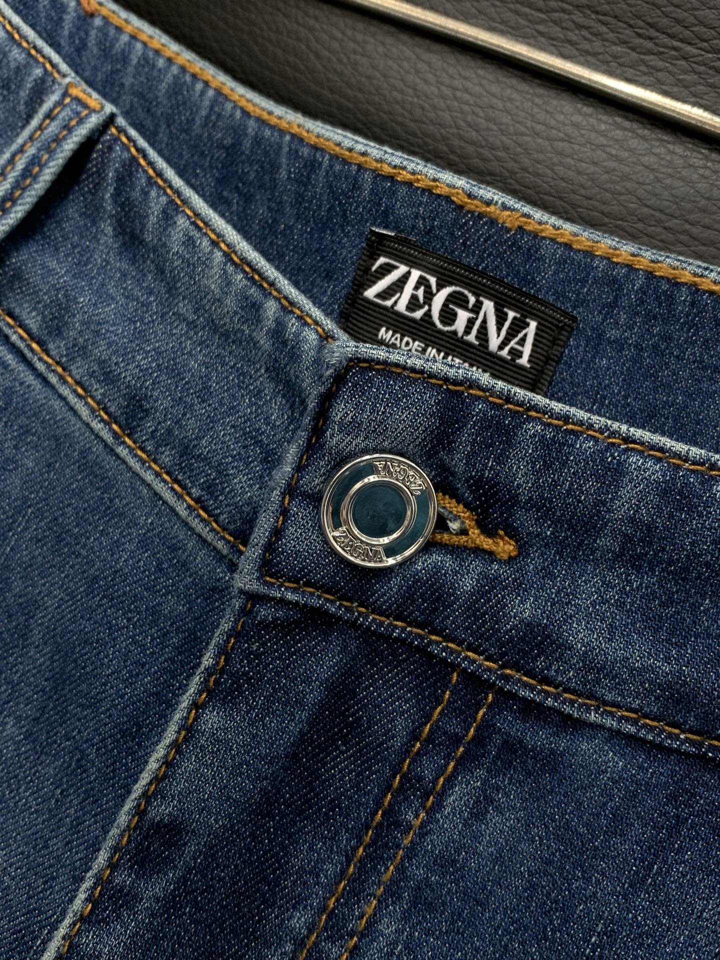 ，Zegna 杰尼亚，2026春季最新品，专柜同步有售，原单狠货，时尚休闲水洗牛仔裤，进口原版水洗面料，