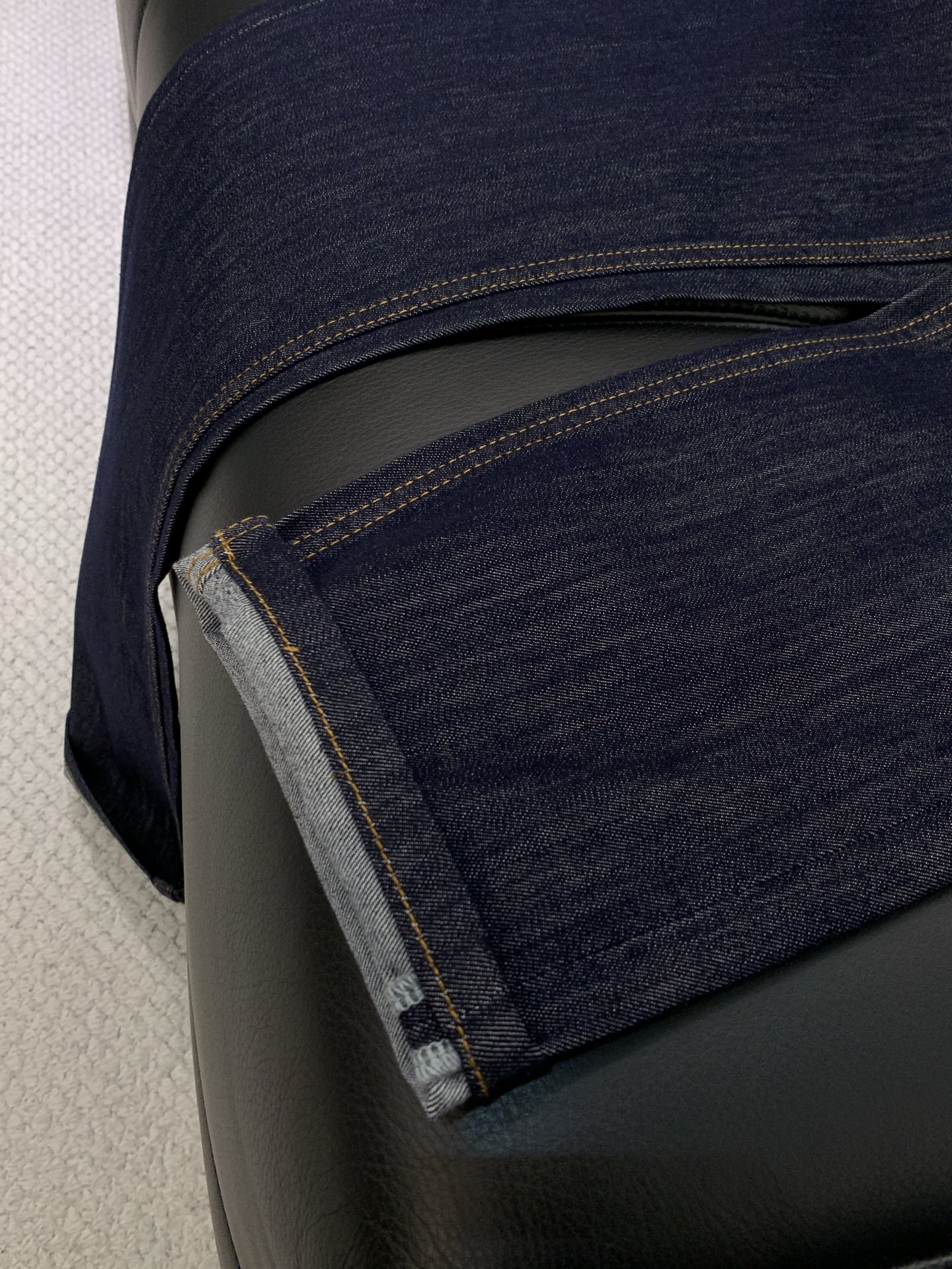 ，Loro Piana(Loro Piana )，2026春季最新品，专柜同步有售，原单狠货，时尚休闲牛