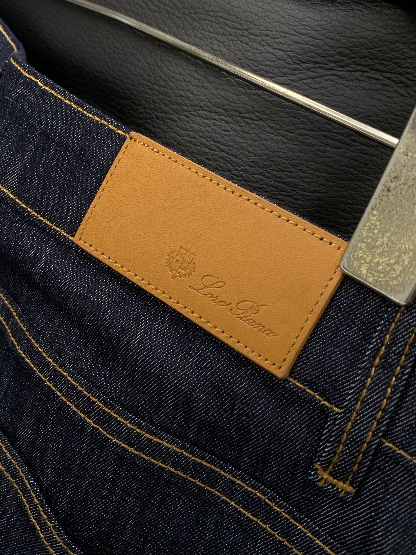 ，Loro Piana(Loro Piana )，2026春季最新品，专柜同步有售，原单狠货，时尚休闲牛