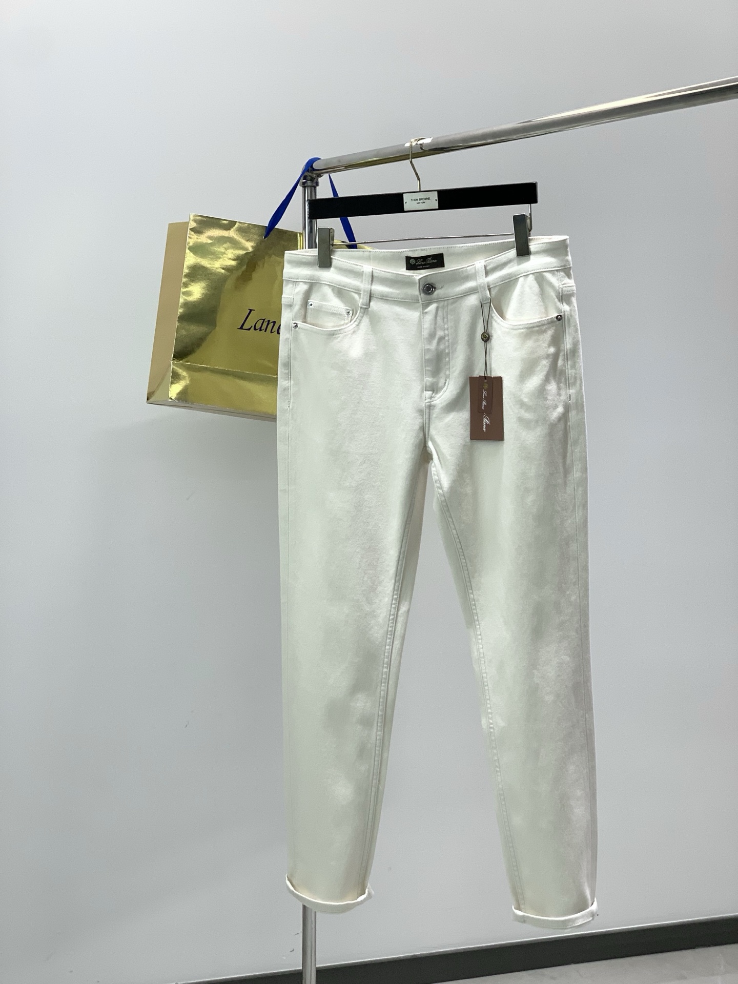 ，Loro Piana(Loro Piana )，2026春季最新品，专柜同步有售，原单狠货，时尚休闲牛