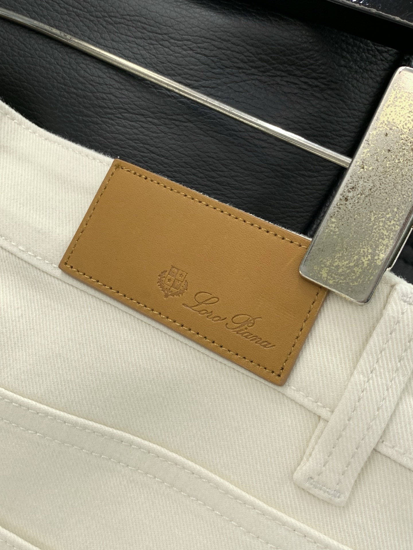 ，Loro Piana(Loro Piana )，2026春季最新品，专柜同步有售，原单狠货，时尚休闲牛