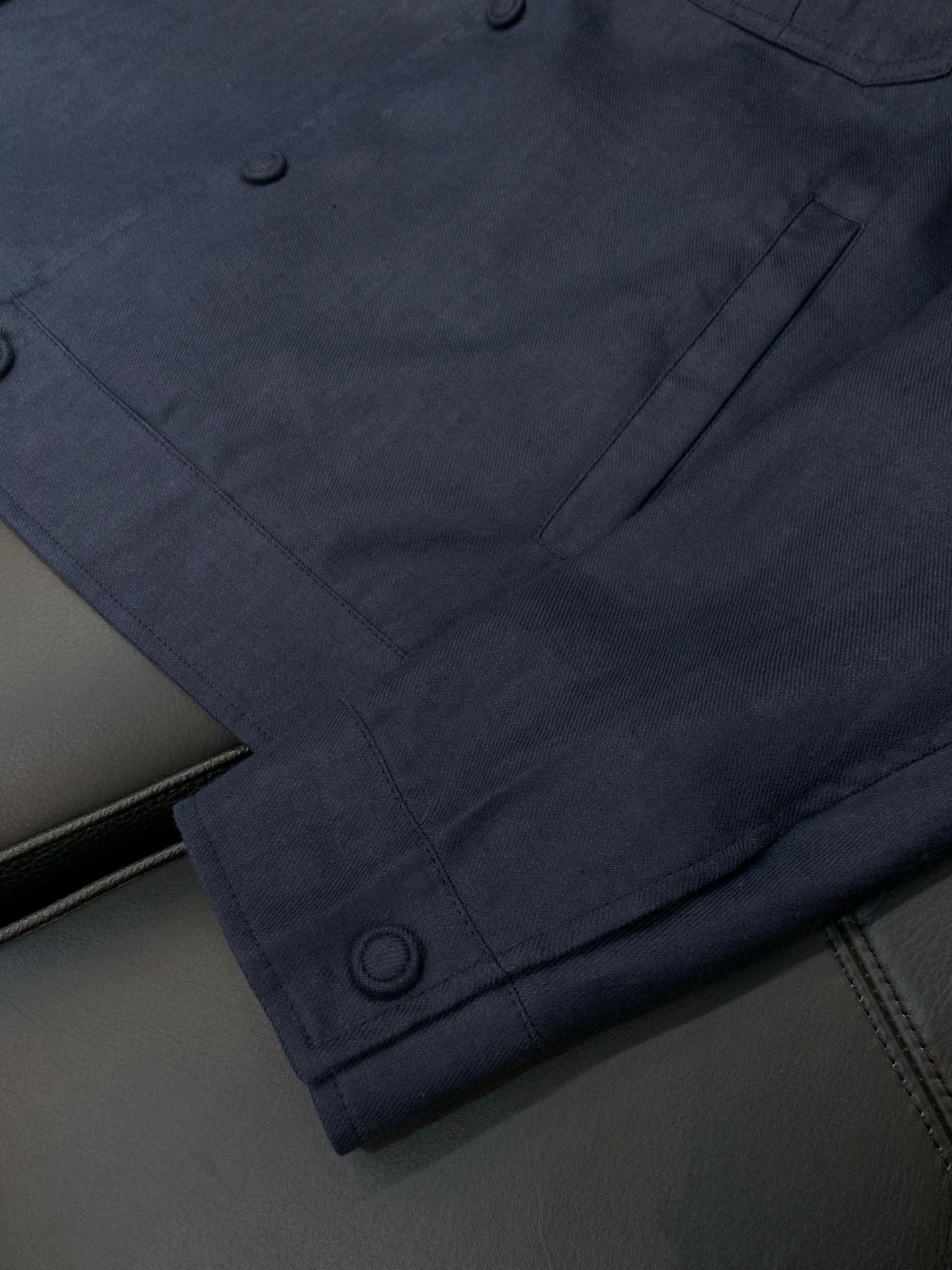 ，Loro Piana(Loro Piana )， 2026春季新品，时尚休闲西装外套，采用进口原版面料