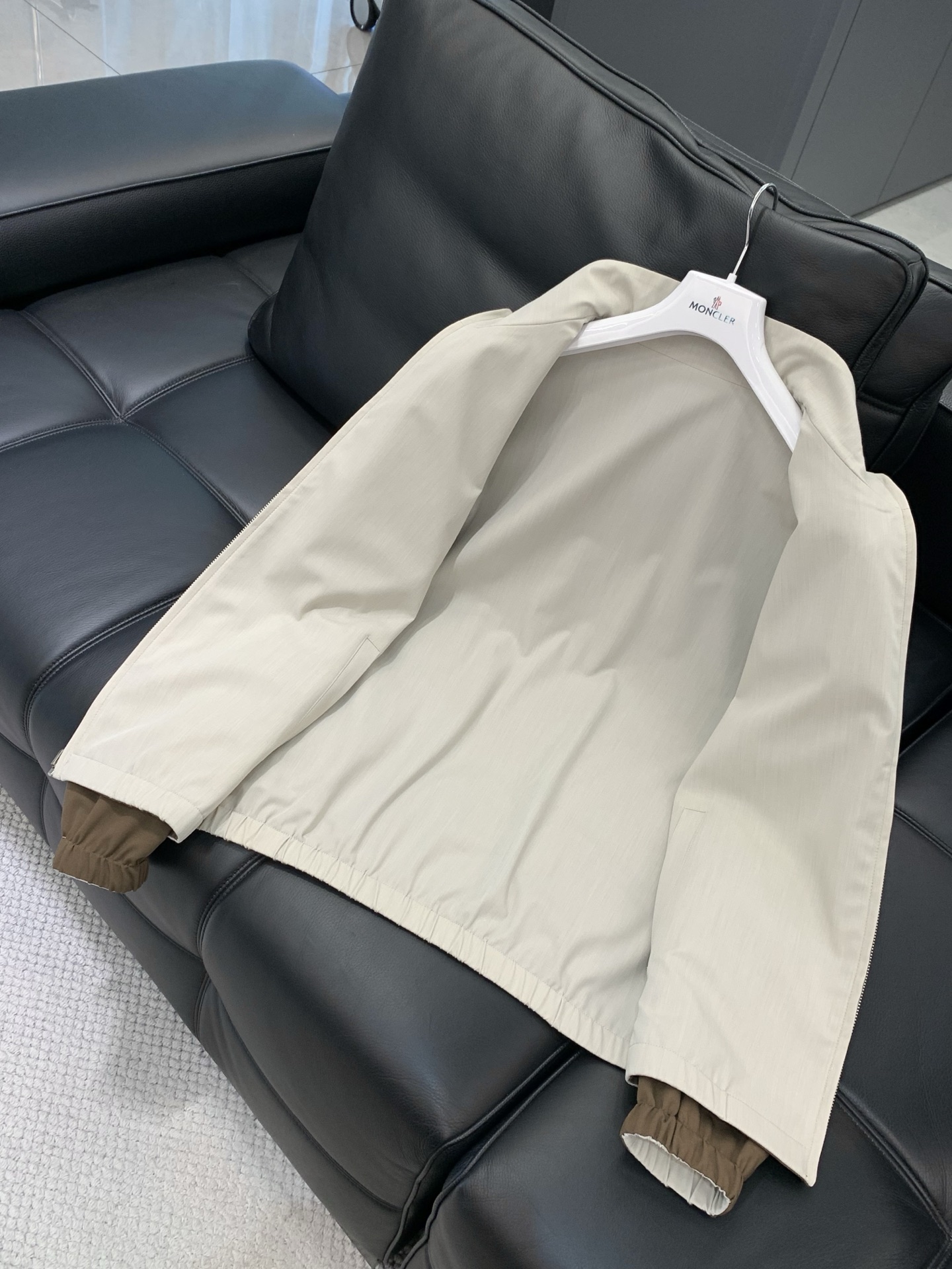 ，Loro Piana(Loro Piana )， 2026春季新品，时尚休闲两面穿夹克外套，采用进口原