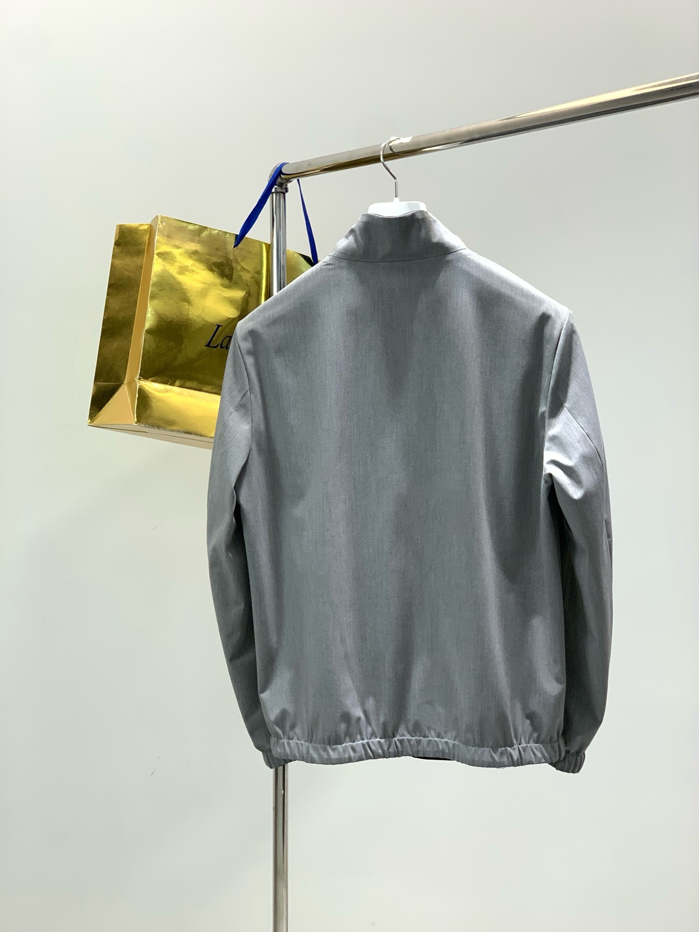 ，Loro Piana(Loro Piana )， 2026春季新品，时尚休闲两面穿夹克外套，采用进口原