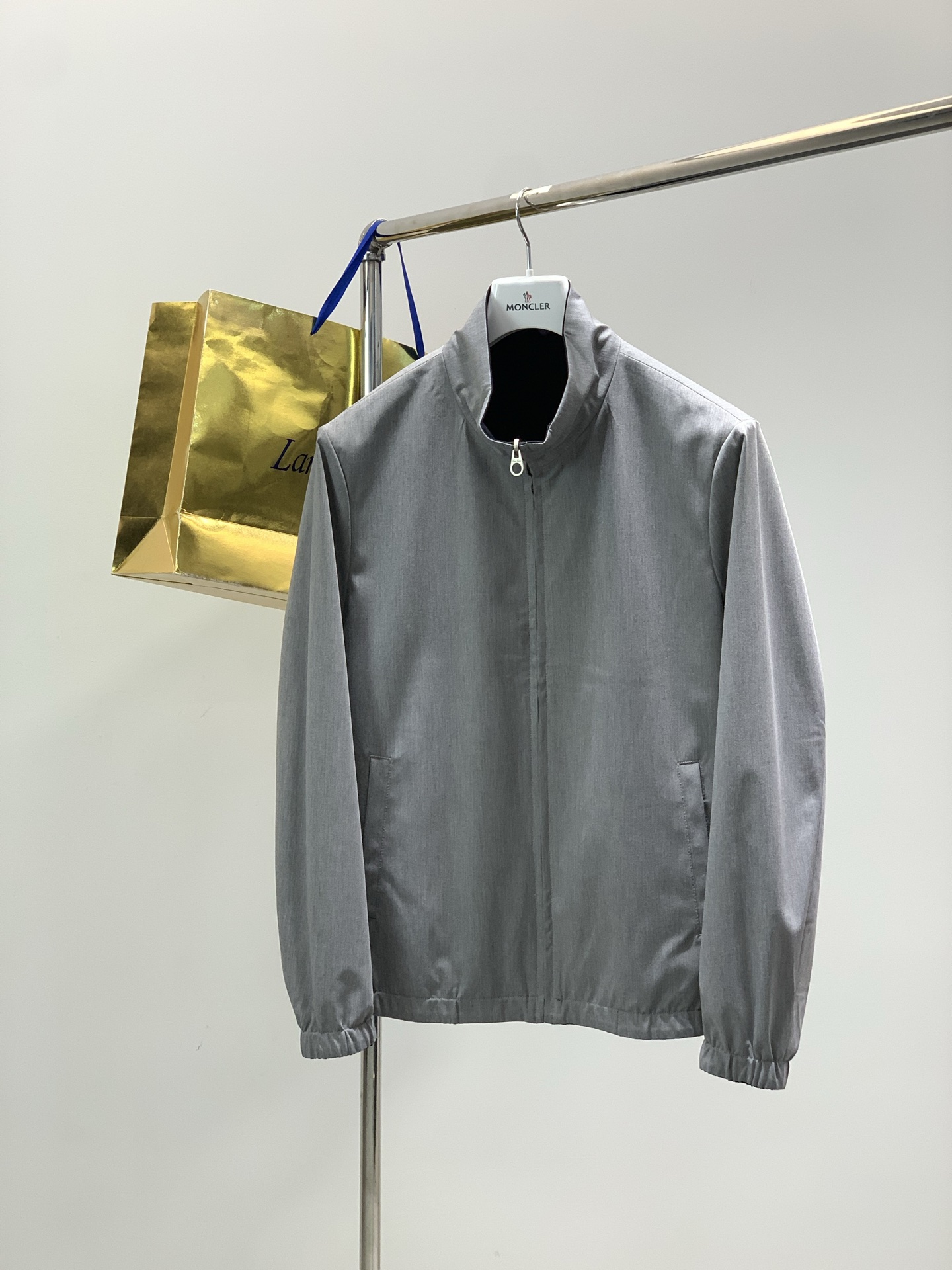 ，Loro Piana(Loro Piana )， 2026春季新品，时尚休闲两面穿夹克外套，采用进口原