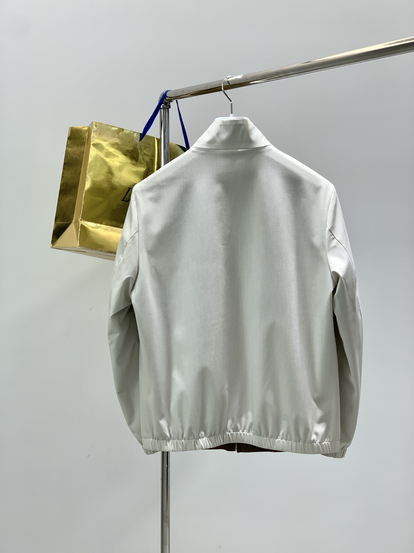 ，Loro Piana(Loro Piana )， 2026春季新品，时尚休闲两面穿夹克外套，采用进口原