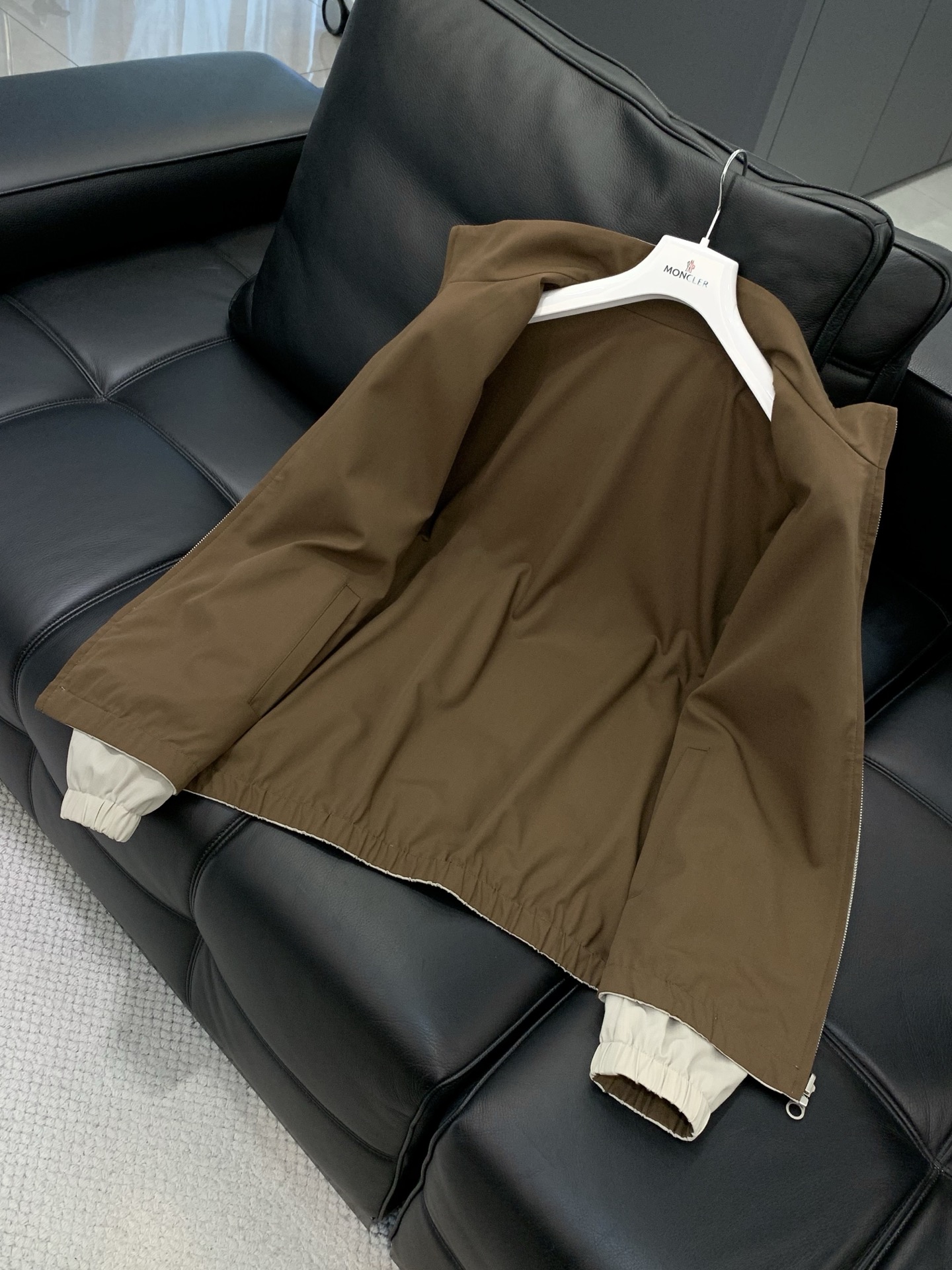 ，Loro Piana(Loro Piana )， 2026春季新品，时尚休闲两面穿夹克外套，采用进口原