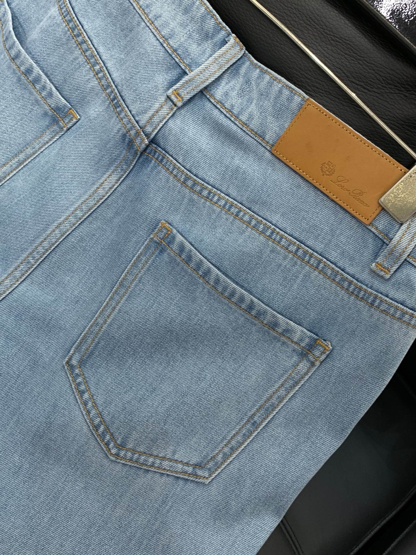 ，Loro Piana(Loro Piana )，2026春季最新品，专柜同步有售，原单狠货，时尚休闲牛