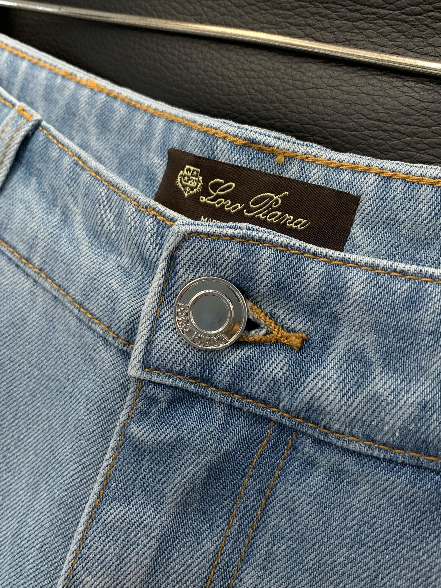 ，Loro Piana(Loro Piana )，2026春季最新品，专柜同步有售，原单狠货，时尚休闲牛