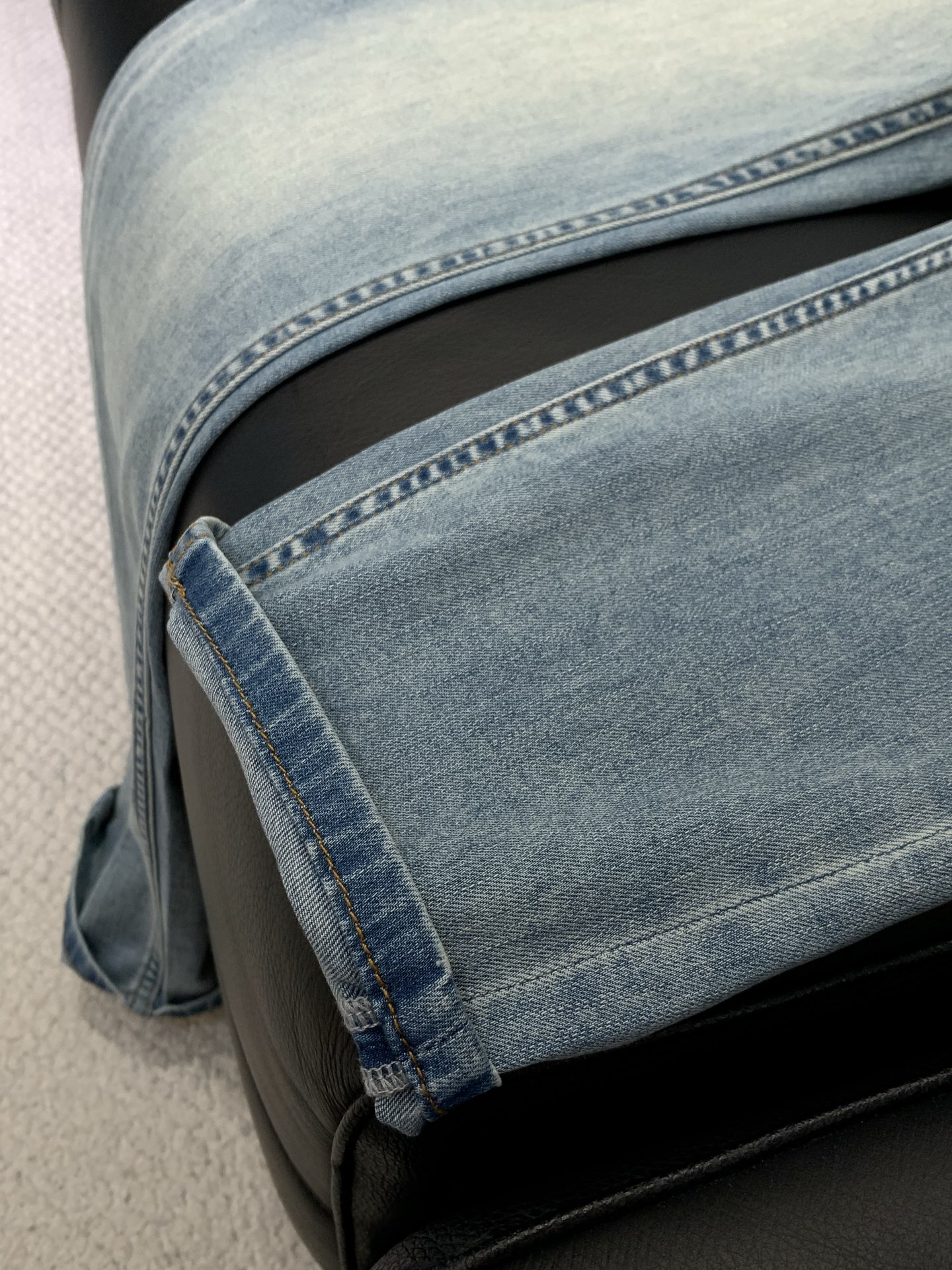 ，Loro Piana(Loro Piana )，2026春季最新品，专柜同步有售，原单狠货，时尚休闲牛