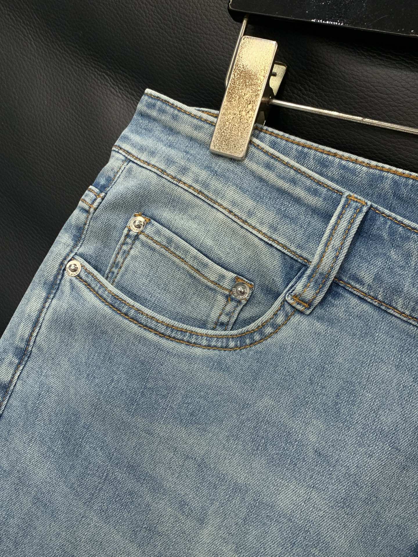 ，Loro Piana(Loro Piana )，2026春季最新品，专柜同步有售，原单狠货，时尚休闲牛