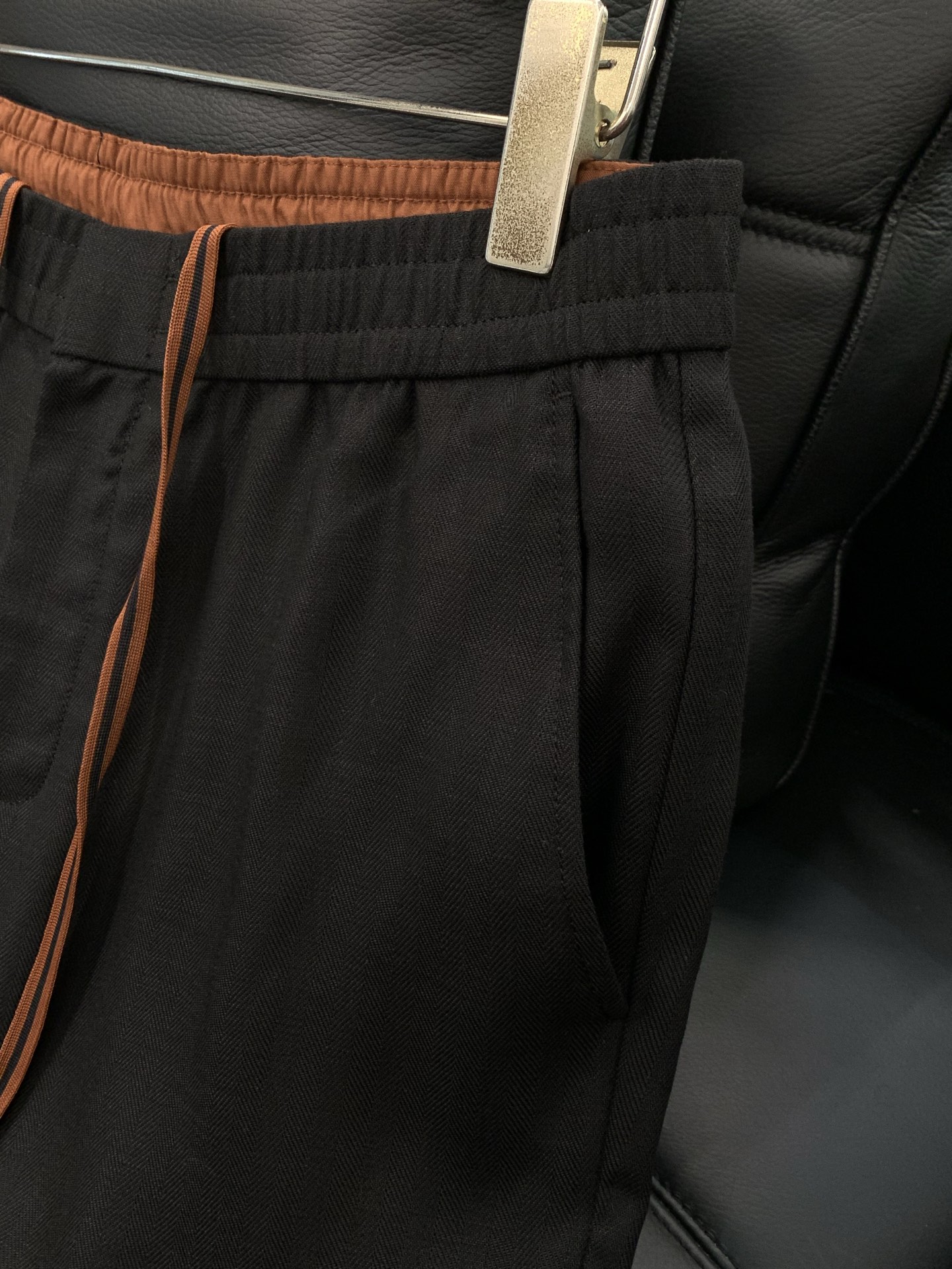 ，Zegna 杰尼亚，2026春季最新品，专柜同步有售，原单狠货，时尚休闲裤，进口原版面料，上身舒适透气