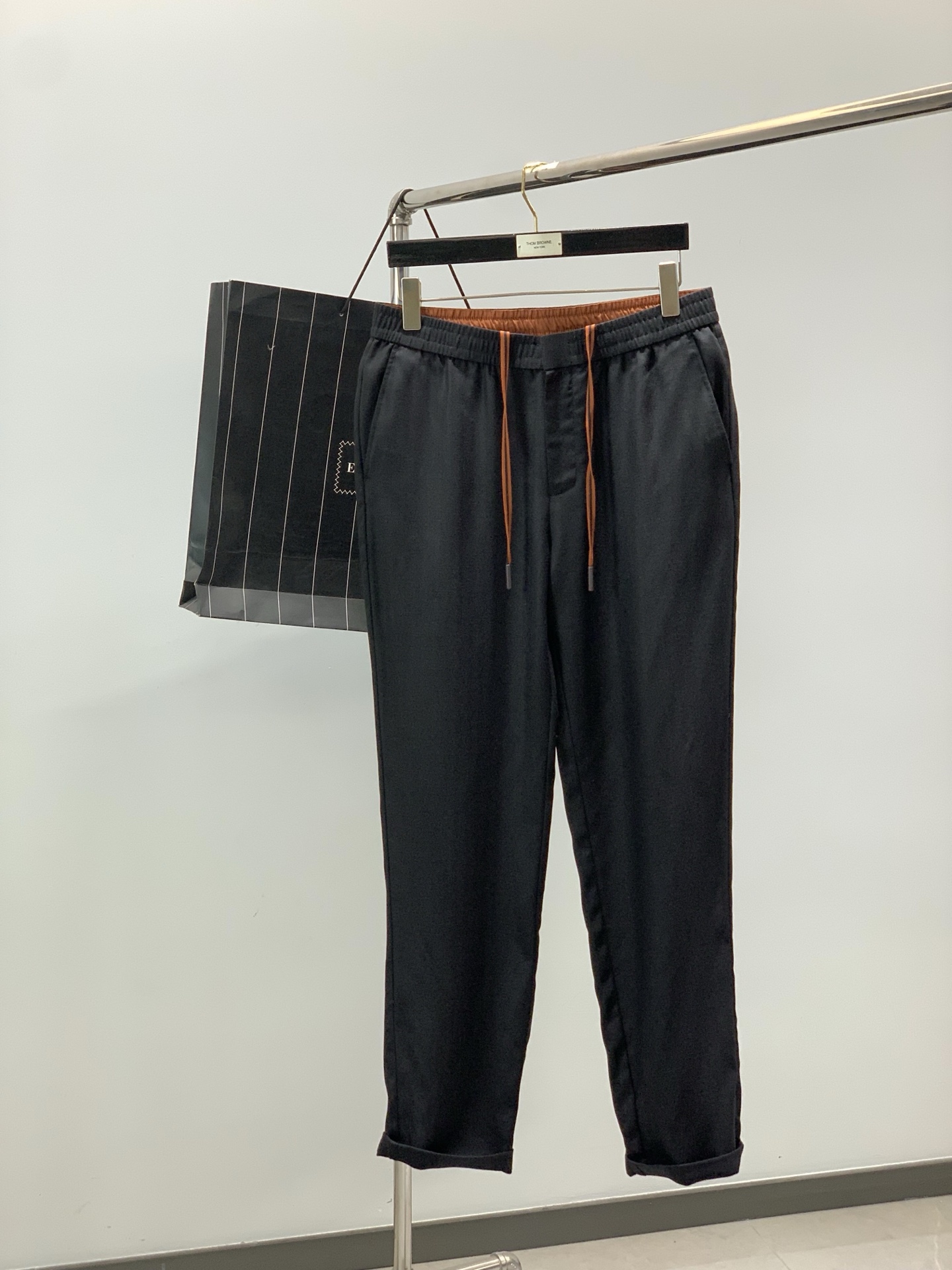 ，Zegna 杰尼亚，2026春季最新品，专柜同步有售，原单狠货，时尚休闲裤，进口原版面料，上身舒适透气