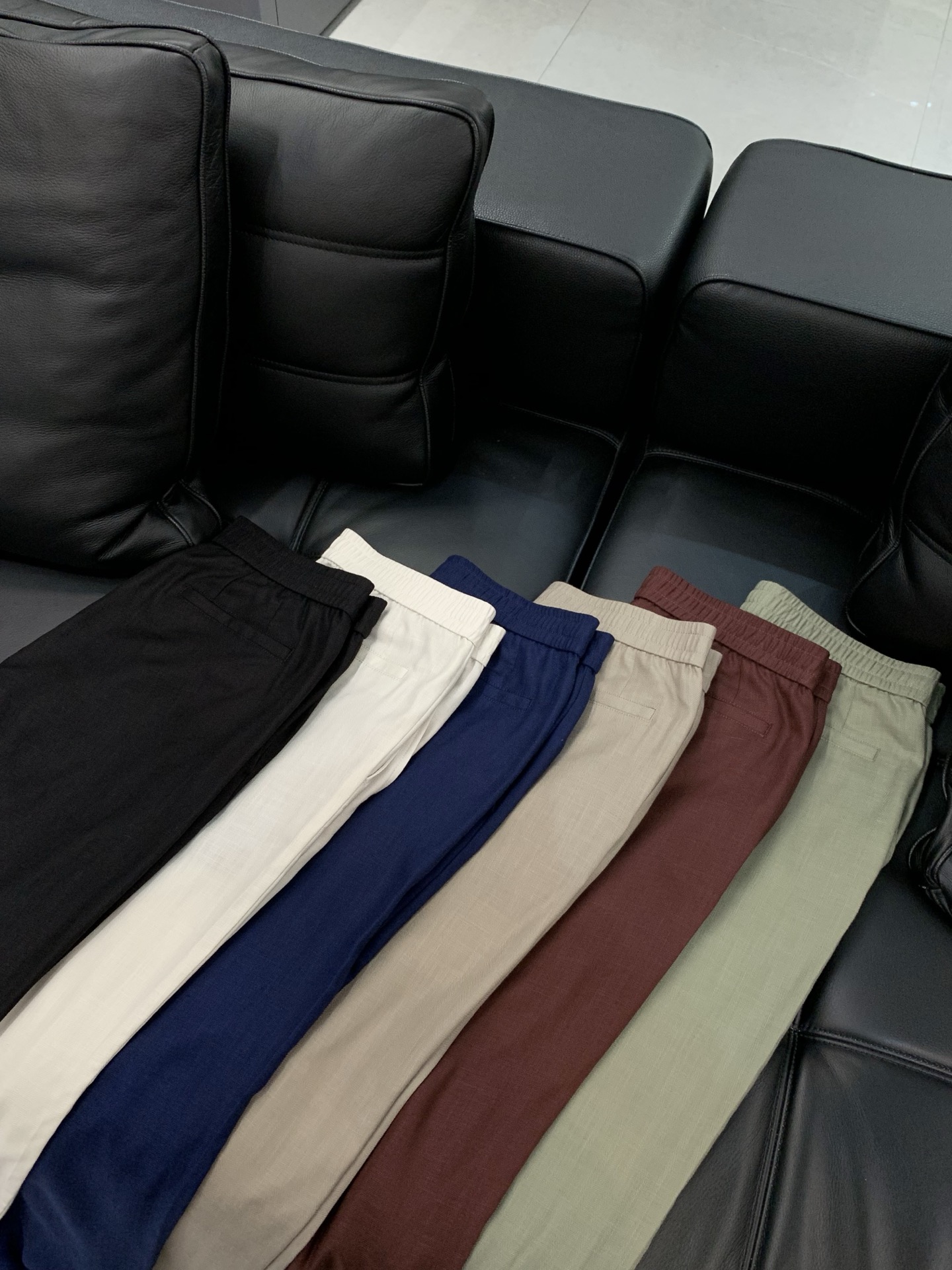 ，Zegna 杰尼亚，2026春季最新品，专柜同步有售，原单狠货，时尚休闲裤，进口原版面料，上身舒适透气