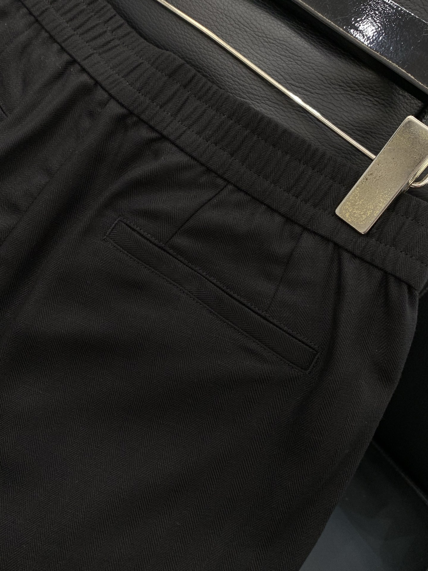 ，Zegna 杰尼亚，2026春季最新品，专柜同步有售，原单狠货，时尚休闲裤，进口原版面料，上身舒适透气