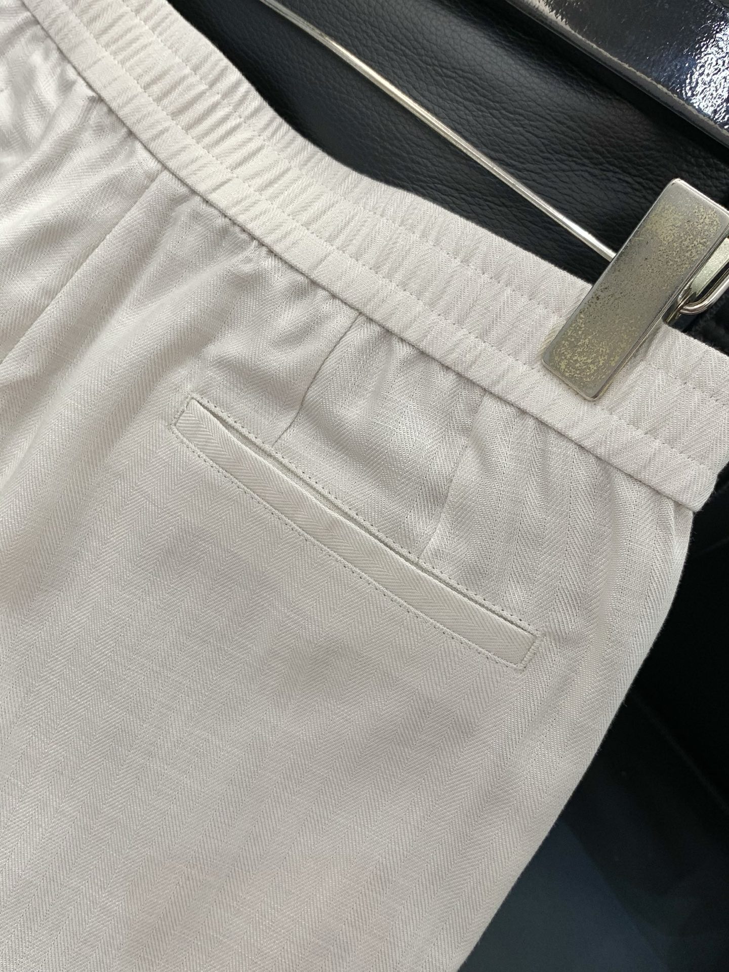 ，Zegna 杰尼亚，2026春季最新品，专柜同步有售，原单狠货，时尚休闲裤，进口原版面料，上身舒适透气