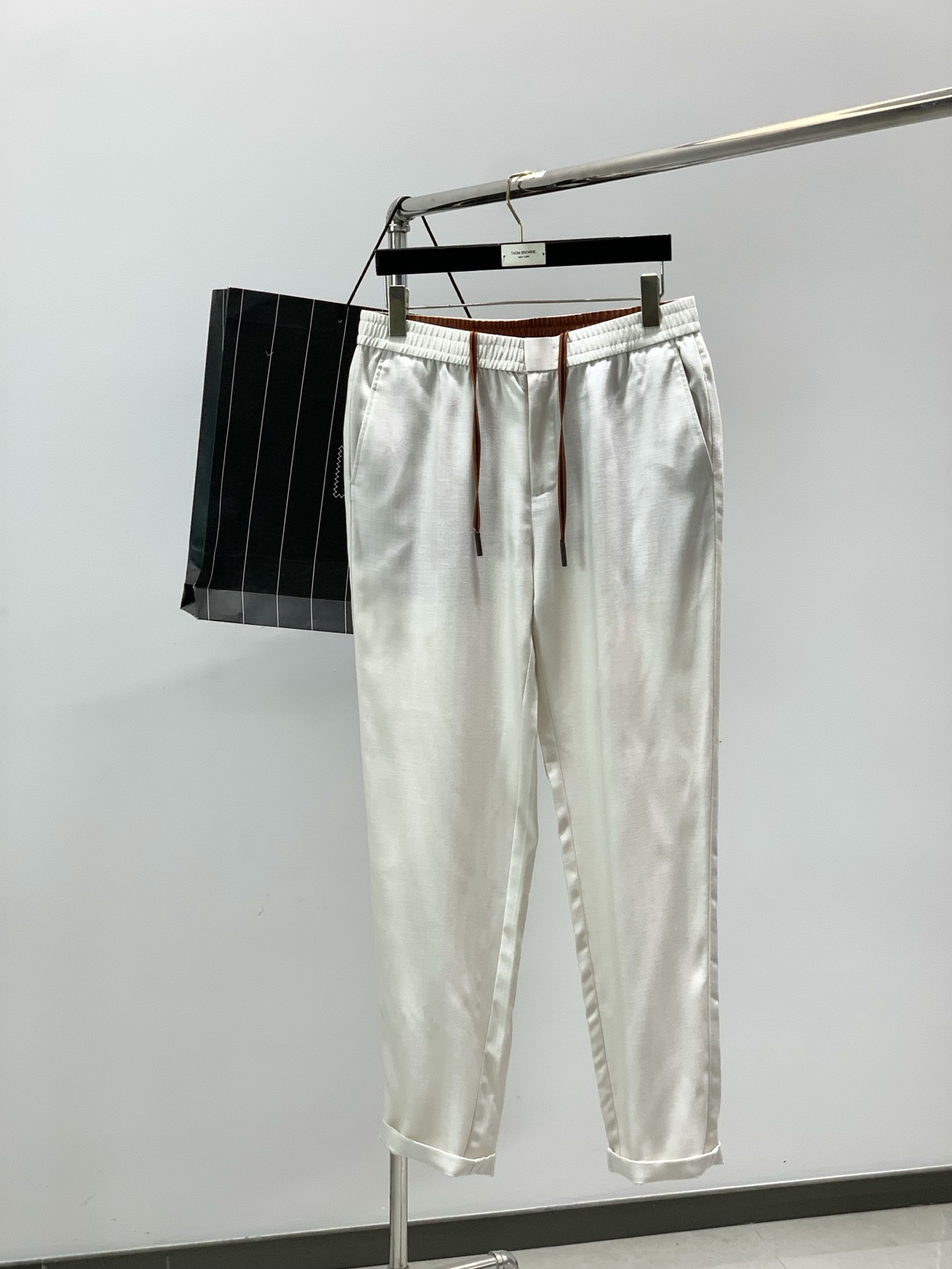 ，Zegna 杰尼亚，2026春季最新品，专柜同步有售，原单狠货，时尚休闲裤，进口原版面料，上身舒适透气