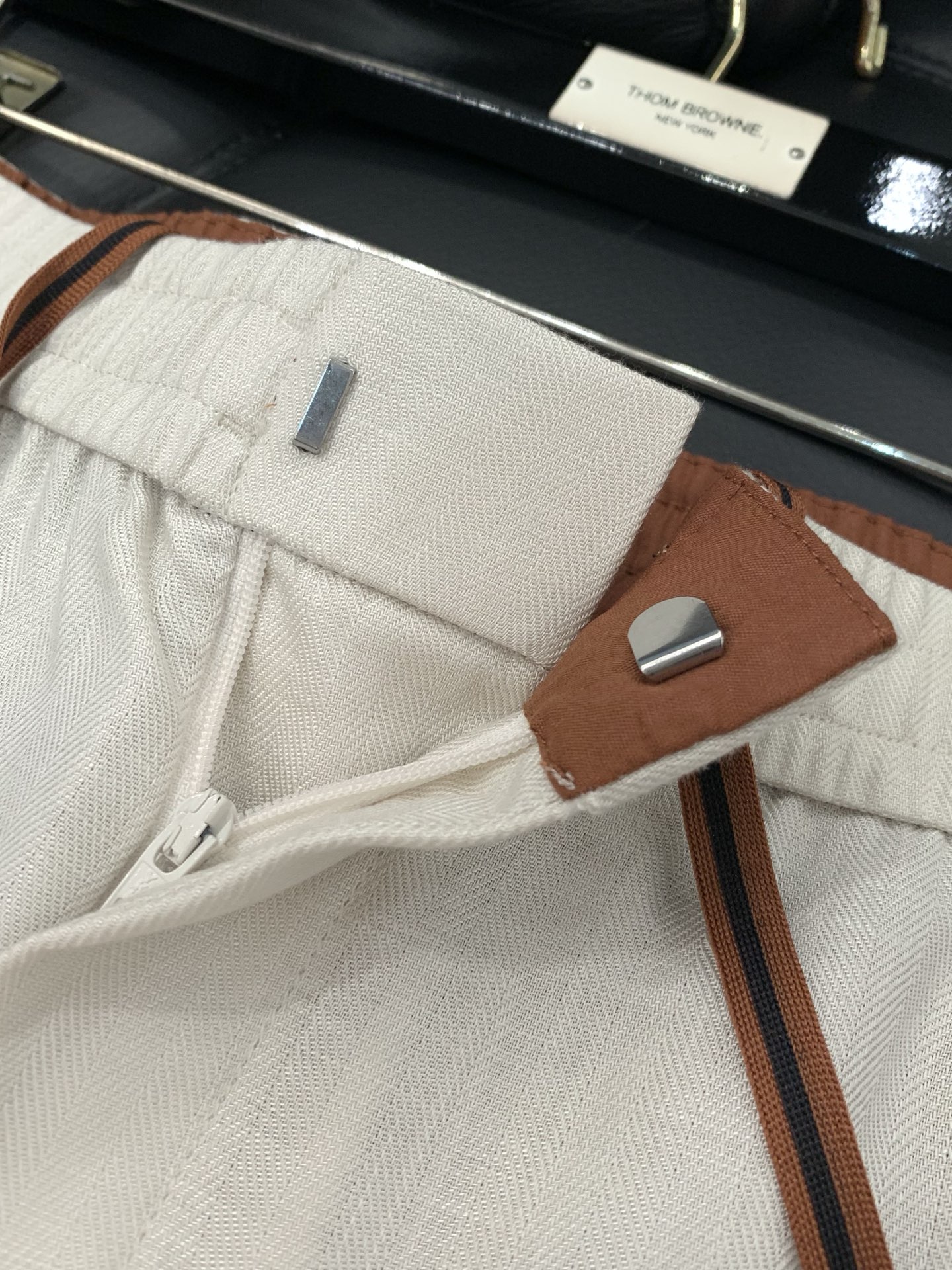 ，Zegna 杰尼亚，2026春季最新品，专柜同步有售，原单狠货，时尚休闲裤，进口原版面料，上身舒适透气