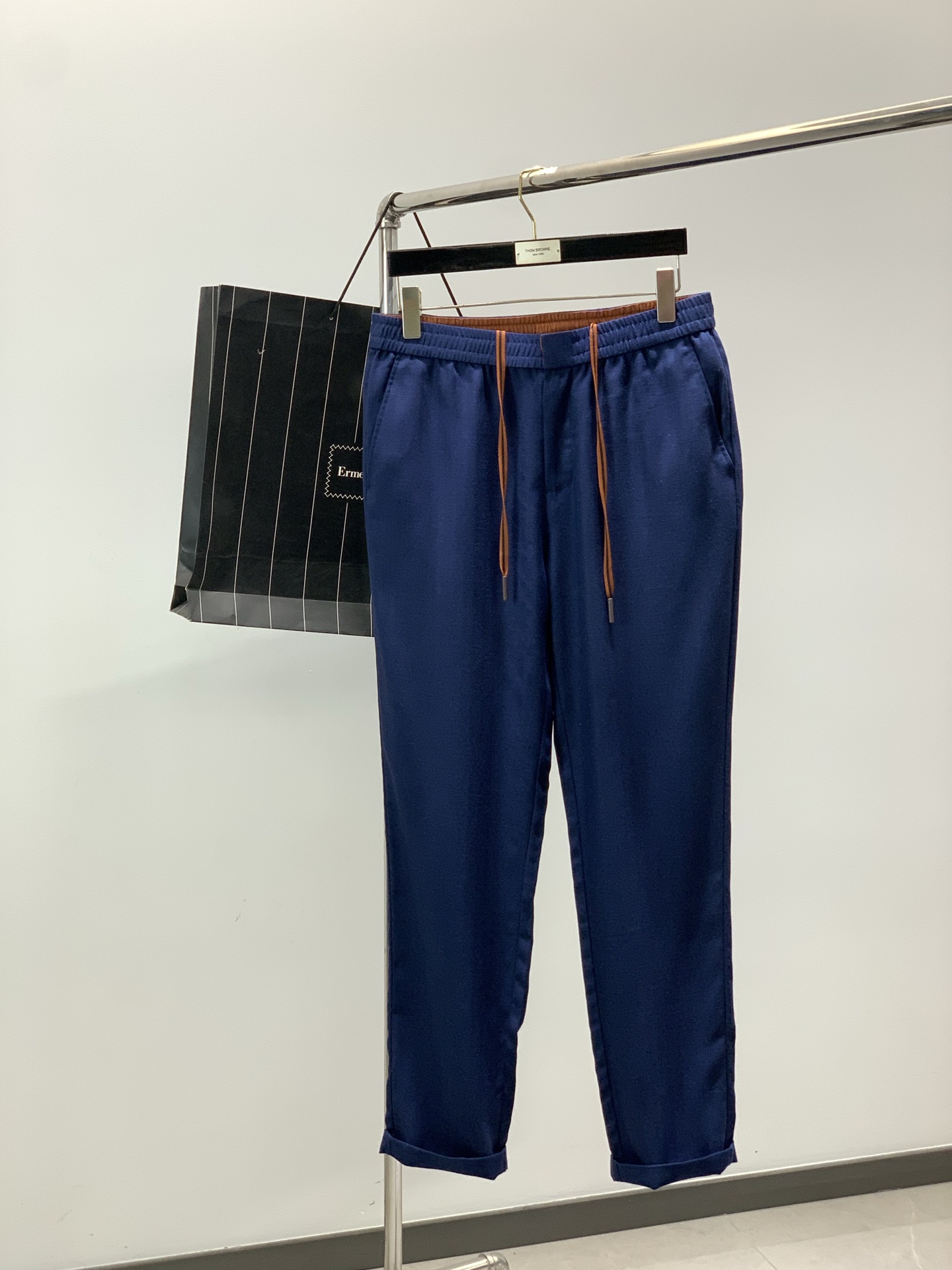 ，Zegna 杰尼亚，2026春季最新品，专柜同步有售，原单狠货，时尚休闲裤，进口原版面料，上身舒适透气