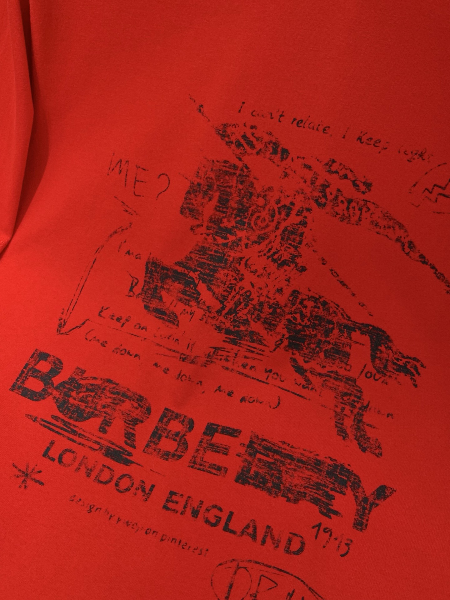 ，Burberry 巴宝莉，2026春夏最新品，专柜同步有售，原单狠货，时尚休闲圆领短袖T恤，进口原版面