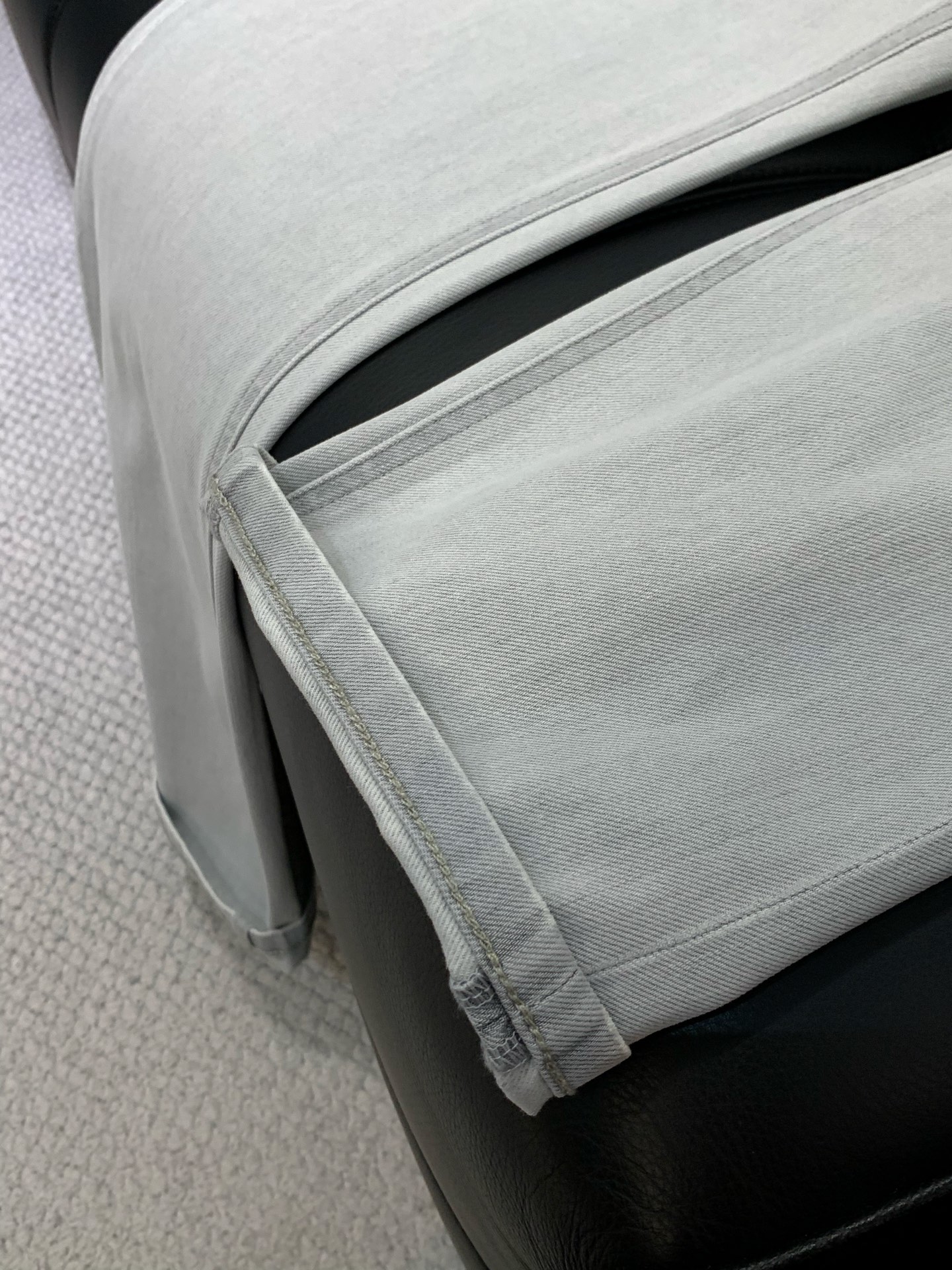 ，Kiton，2026春季最新品，专柜同步有售，时尚休闲水洗牛仔裤，进口原版水洗面料，做工极为复杂，唯一