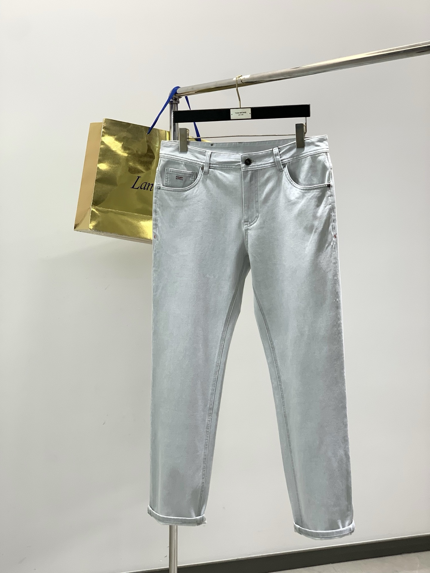 ，Kiton，2026春季最新品，专柜同步有售，时尚休闲水洗牛仔裤，进口原版水洗面料，做工极为复杂，唯一