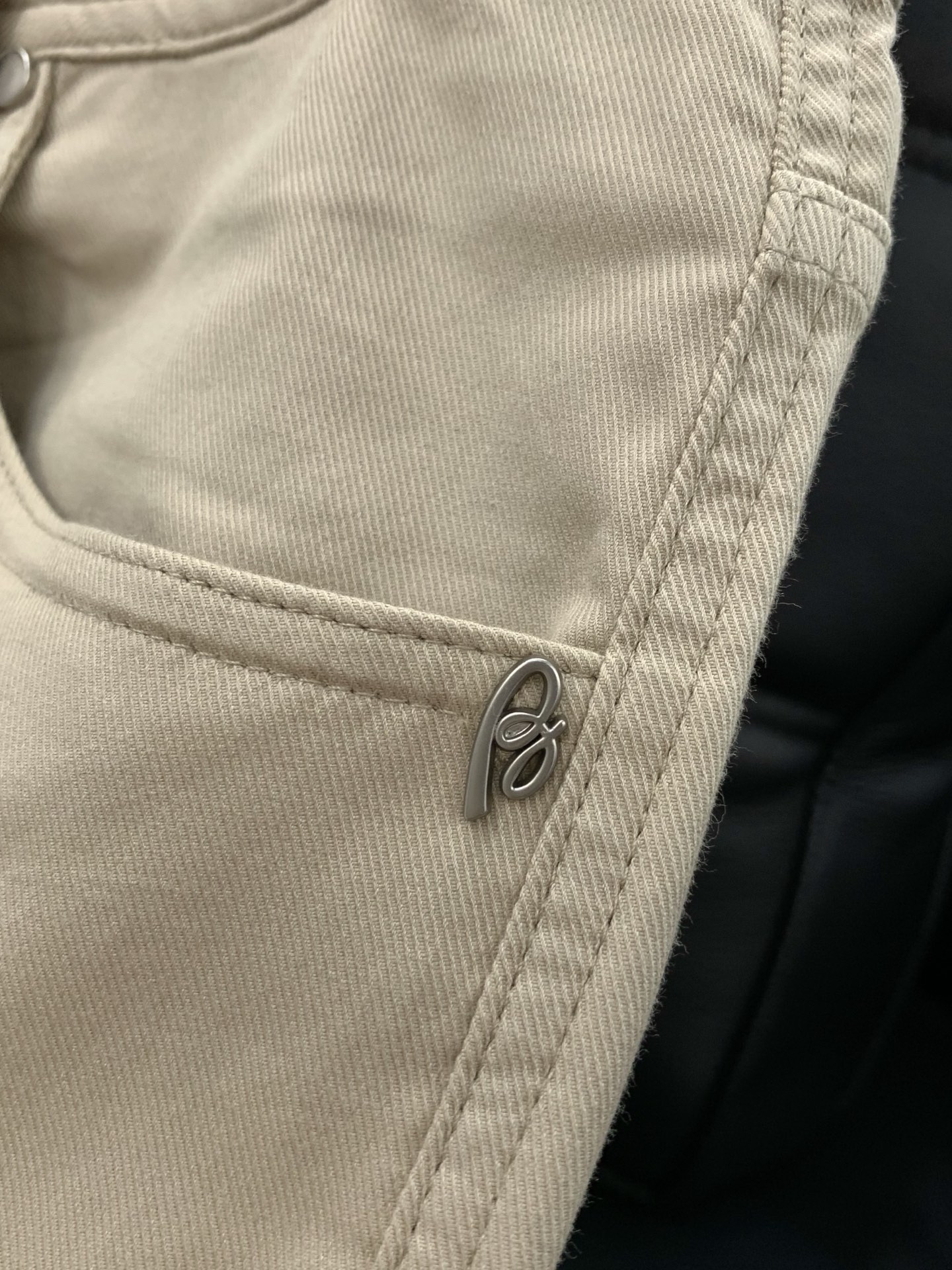 ，Berluti（伯尔鲁帝），2026春季新品，时尚休闲裤，专柜同步有售，原单狠货，进口原版面料，顶级压