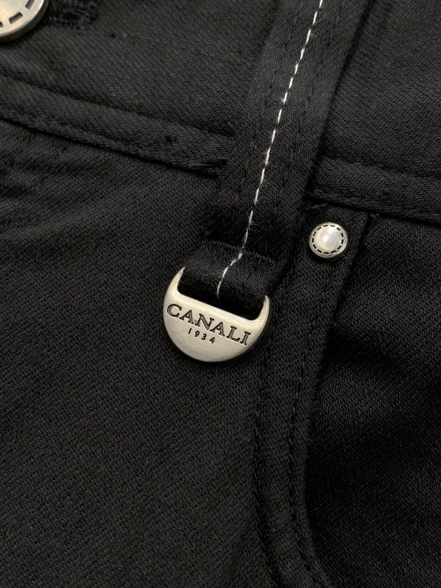 ，CANALI，2026春季最新品，专柜同步有售，原单狠货，时尚休闲裤，进口原版面料，上身舒适透气，顶级