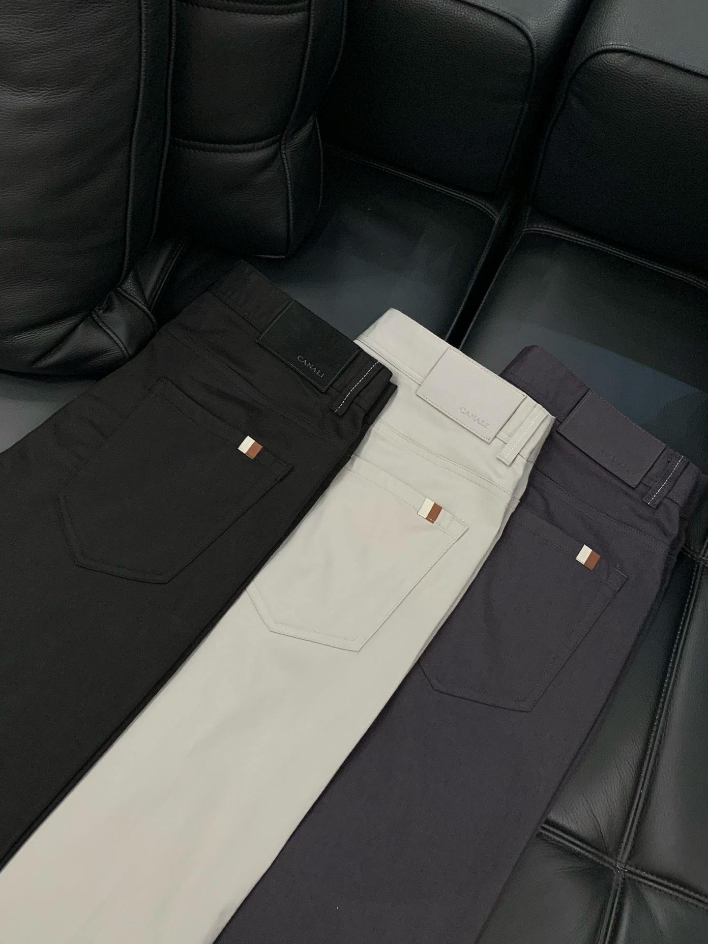 ，CANALI，2026春季最新品，专柜同步有售，原单狠货，时尚休闲裤，进口原版面料，上身舒适透气，顶级