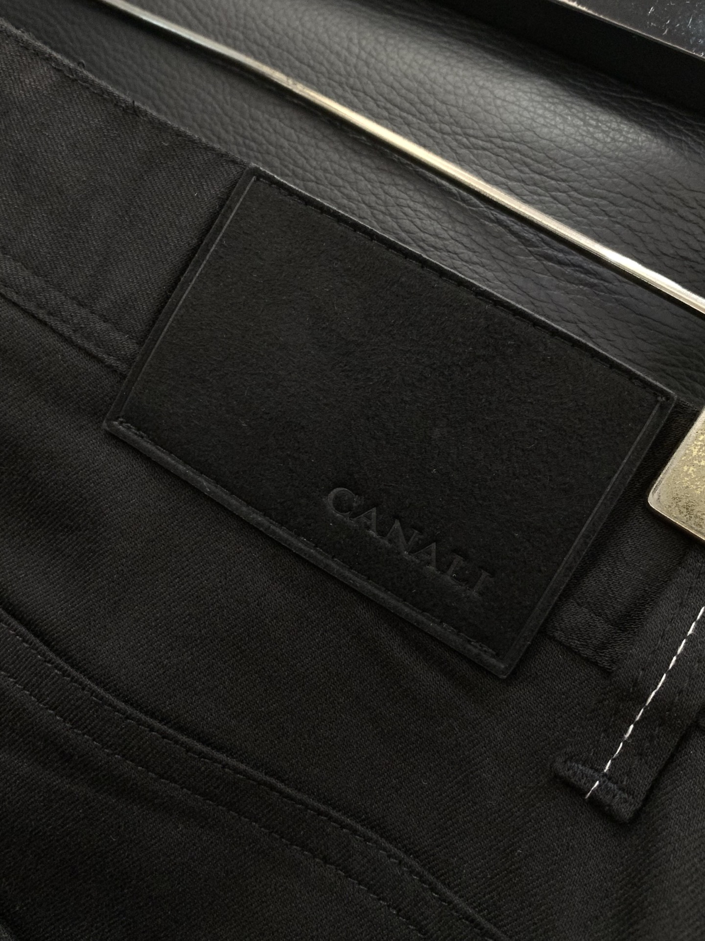 ，CANALI，2026春季最新品，专柜同步有售，原单狠货，时尚休闲裤，进口原版面料，上身舒适透气，顶级