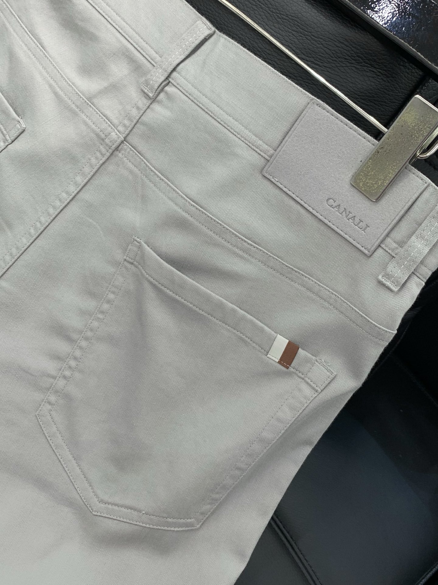 ，CANALI，2026春季最新品，专柜同步有售，原单狠货，时尚休闲裤，进口原版面料，上身舒适透气，顶级