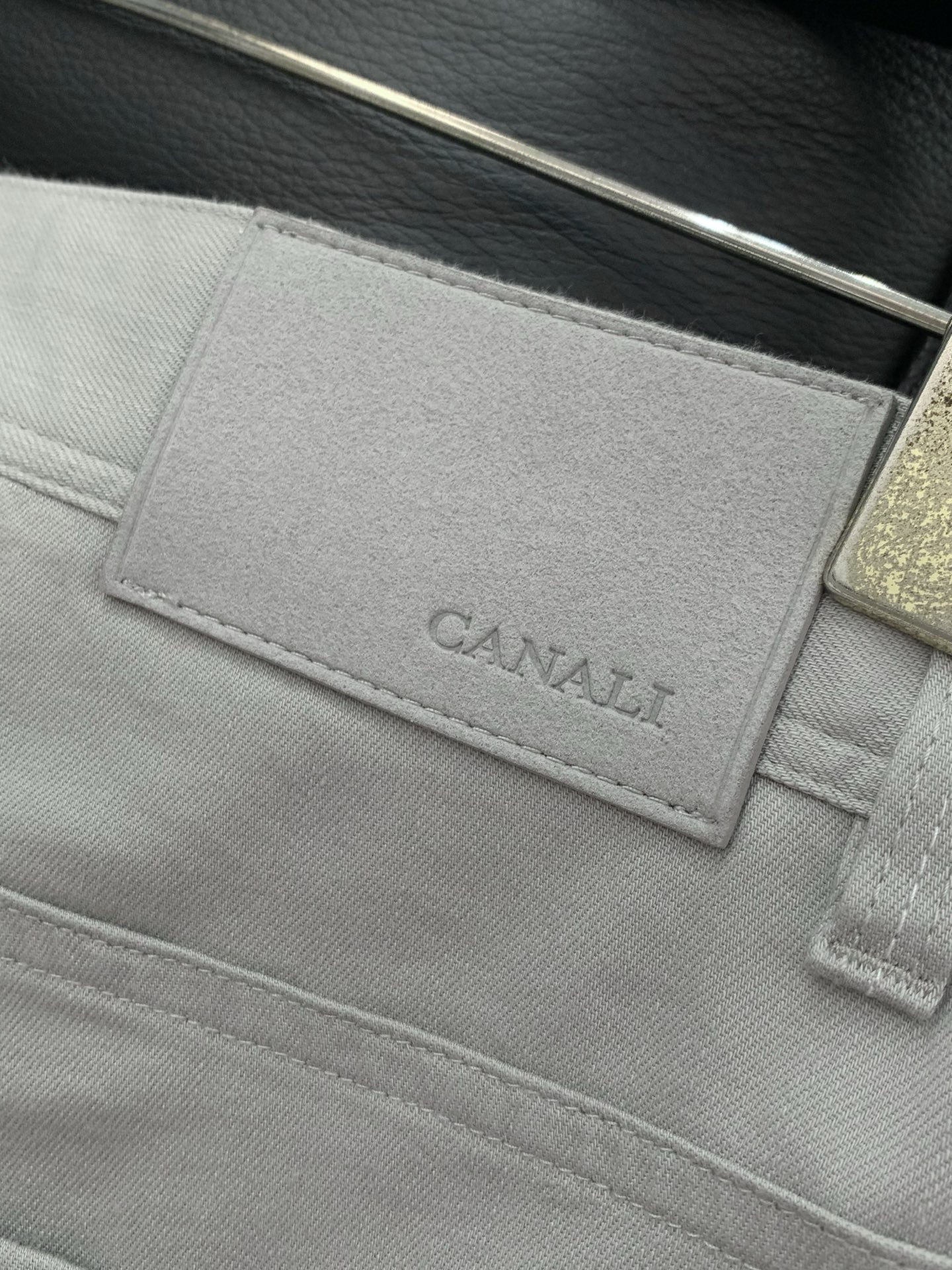 ，CANALI，2026春季最新品，专柜同步有售，原单狠货，时尚休闲裤，进口原版面料，上身舒适透气，顶级