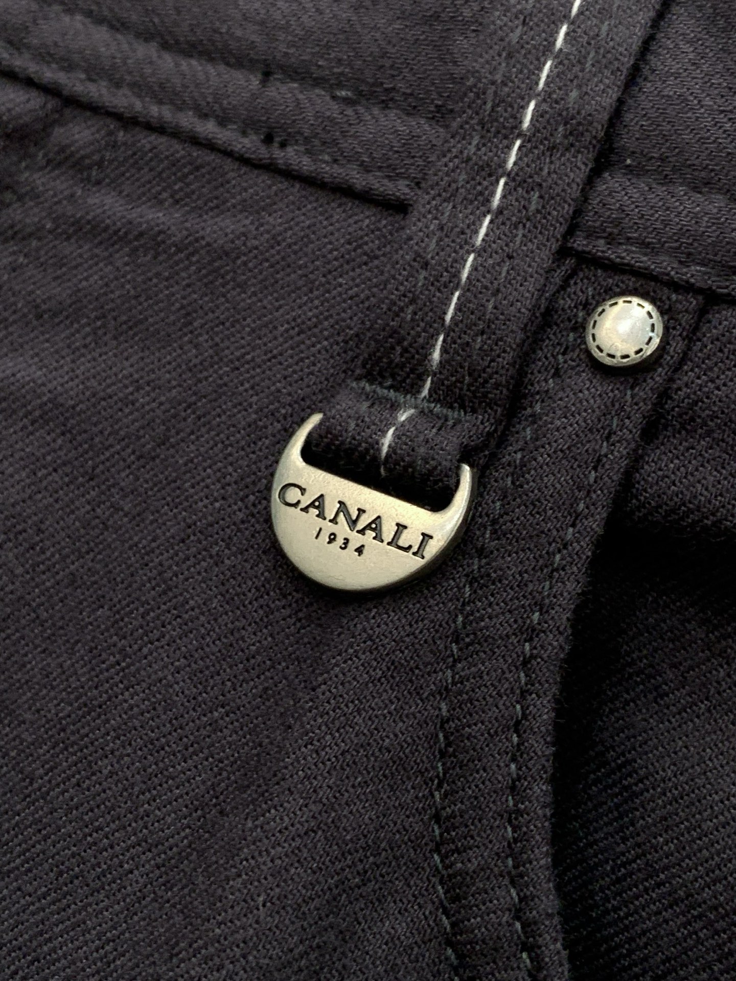 ，CANALI，2026春季最新品，专柜同步有售，原单狠货，时尚休闲裤，进口原版面料，上身舒适透气，顶级