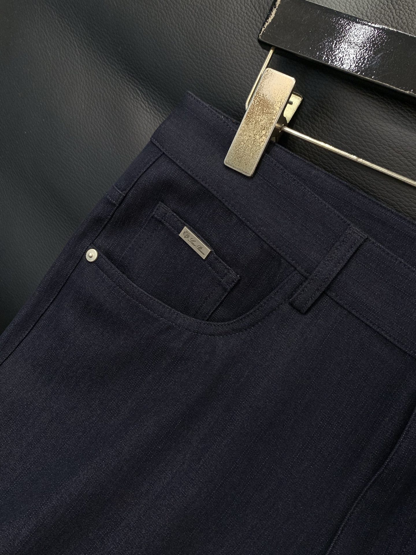 ，Loro piana(Loro Piana )，2026春季最新品，专柜同步有售，原单狠货，时尚休闲裤