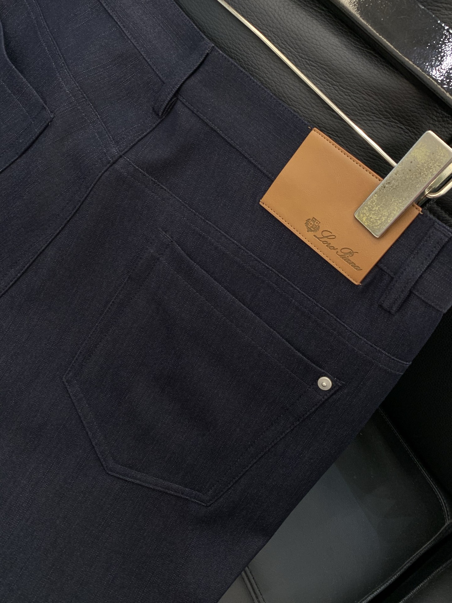 ，Loro piana(Loro Piana )，2026春季最新品，专柜同步有售，原单狠货，时尚休闲裤