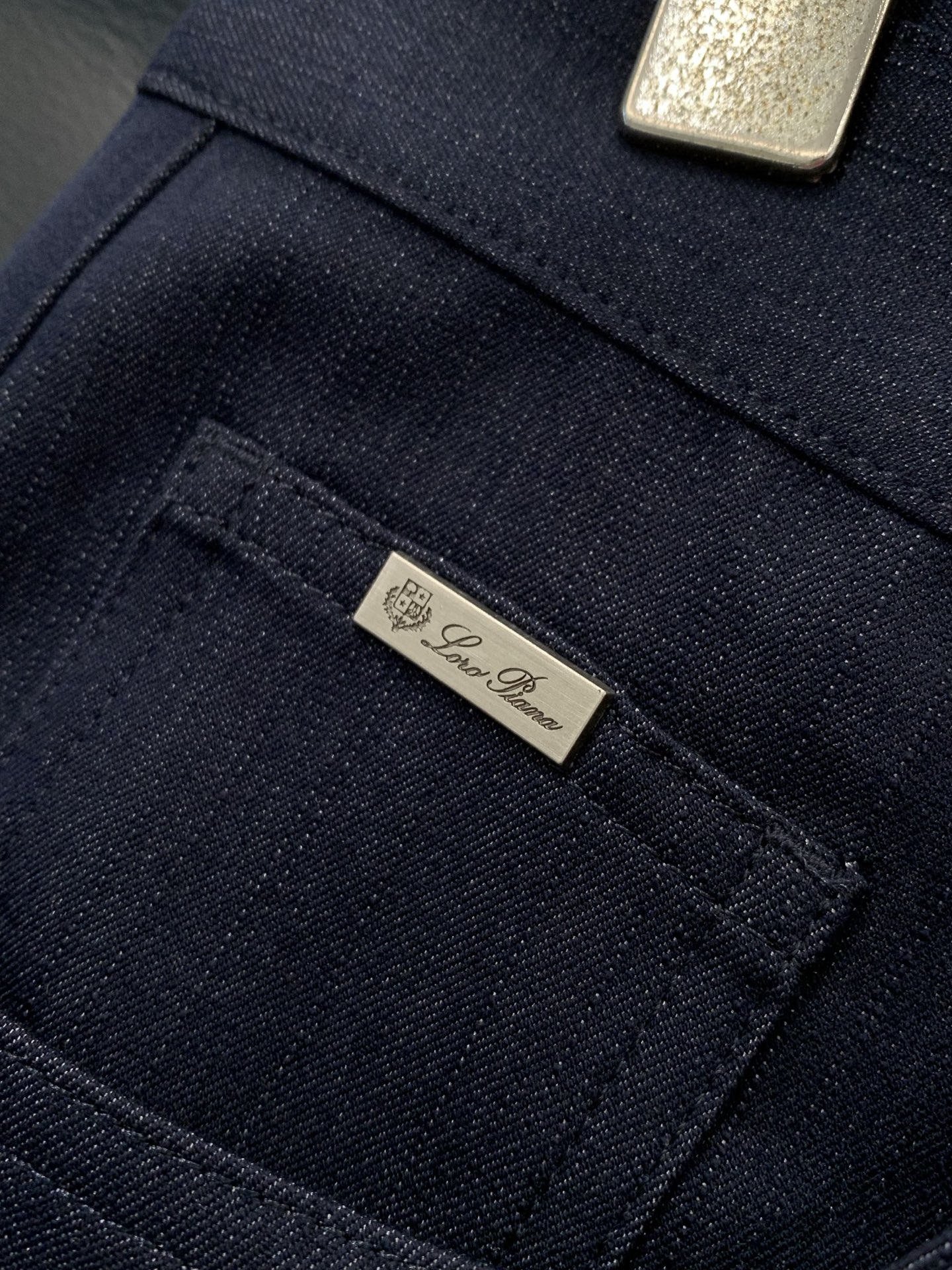 ，Loro piana(Loro Piana )，2026春季最新品，专柜同步有售，原单狠货，时尚休闲裤