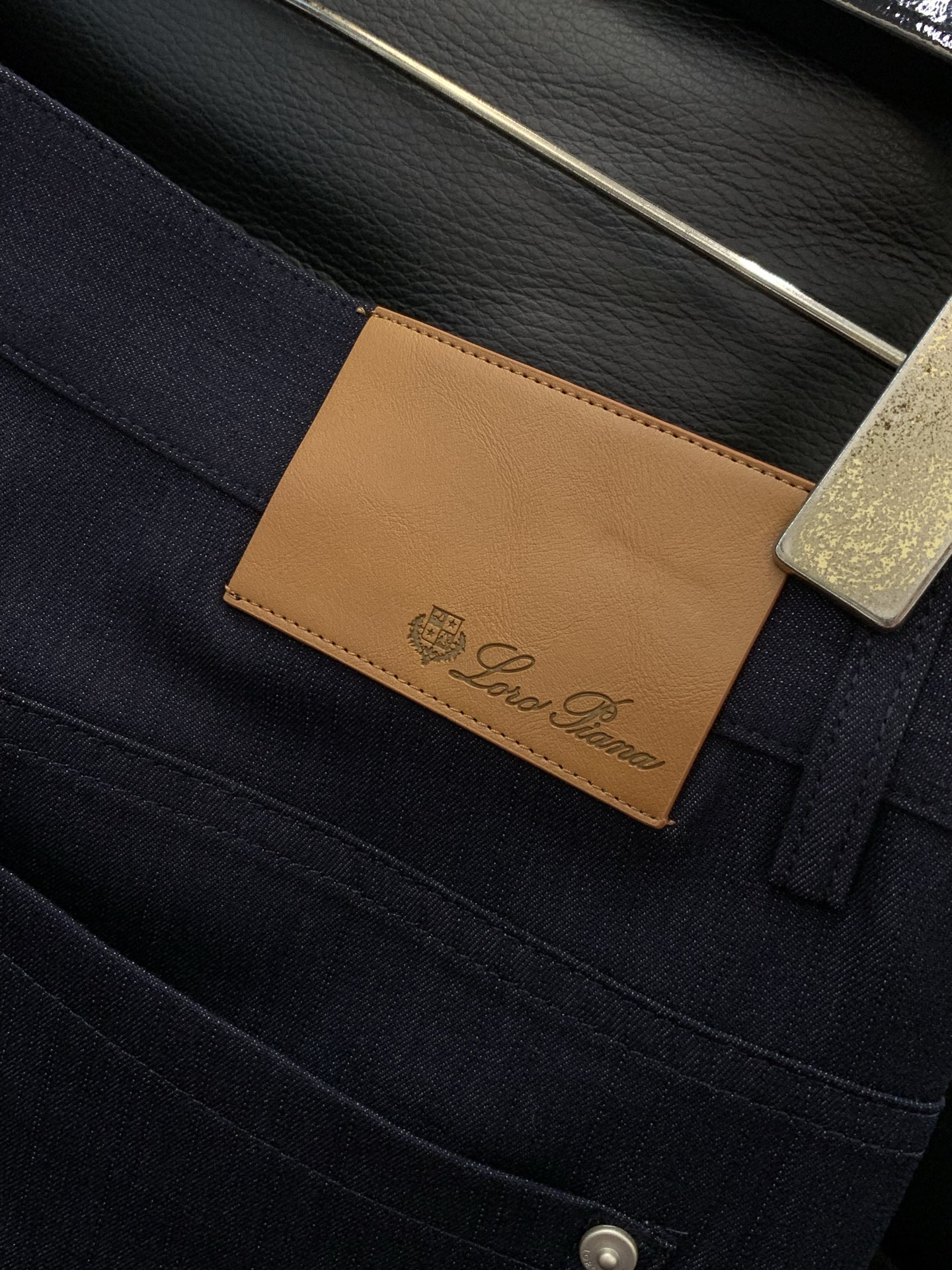 ，Loro piana(Loro Piana )，2026春季最新品，专柜同步有售，原单狠货，时尚休闲裤