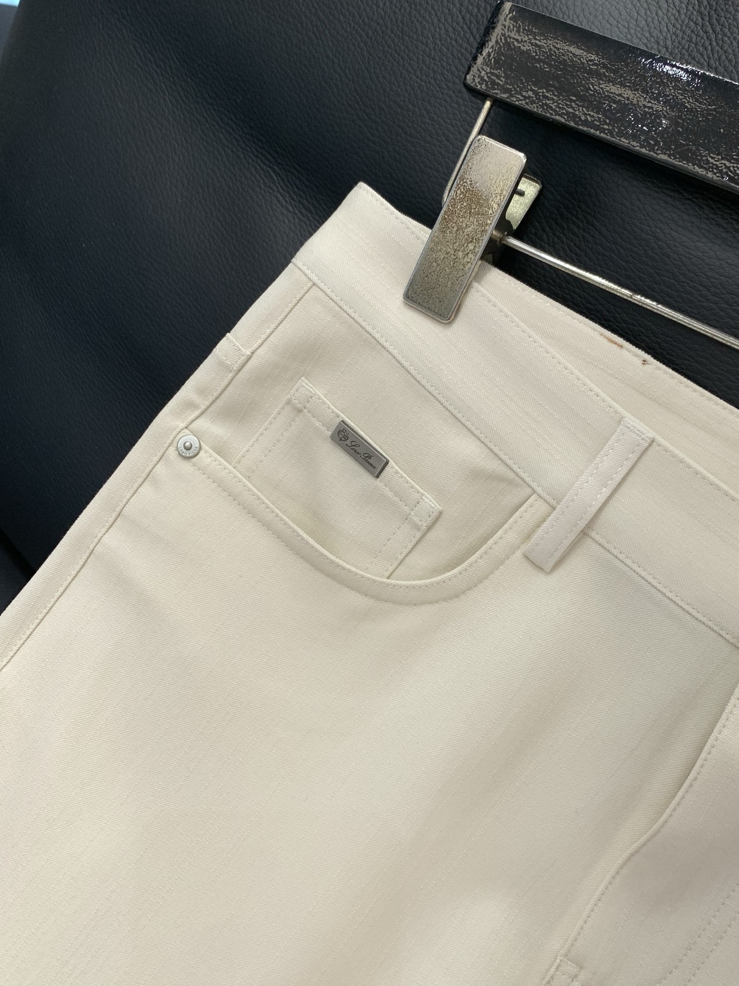 ，Loro piana(Loro Piana )，2026春季最新品，专柜同步有售，原单狠货，时尚休闲裤