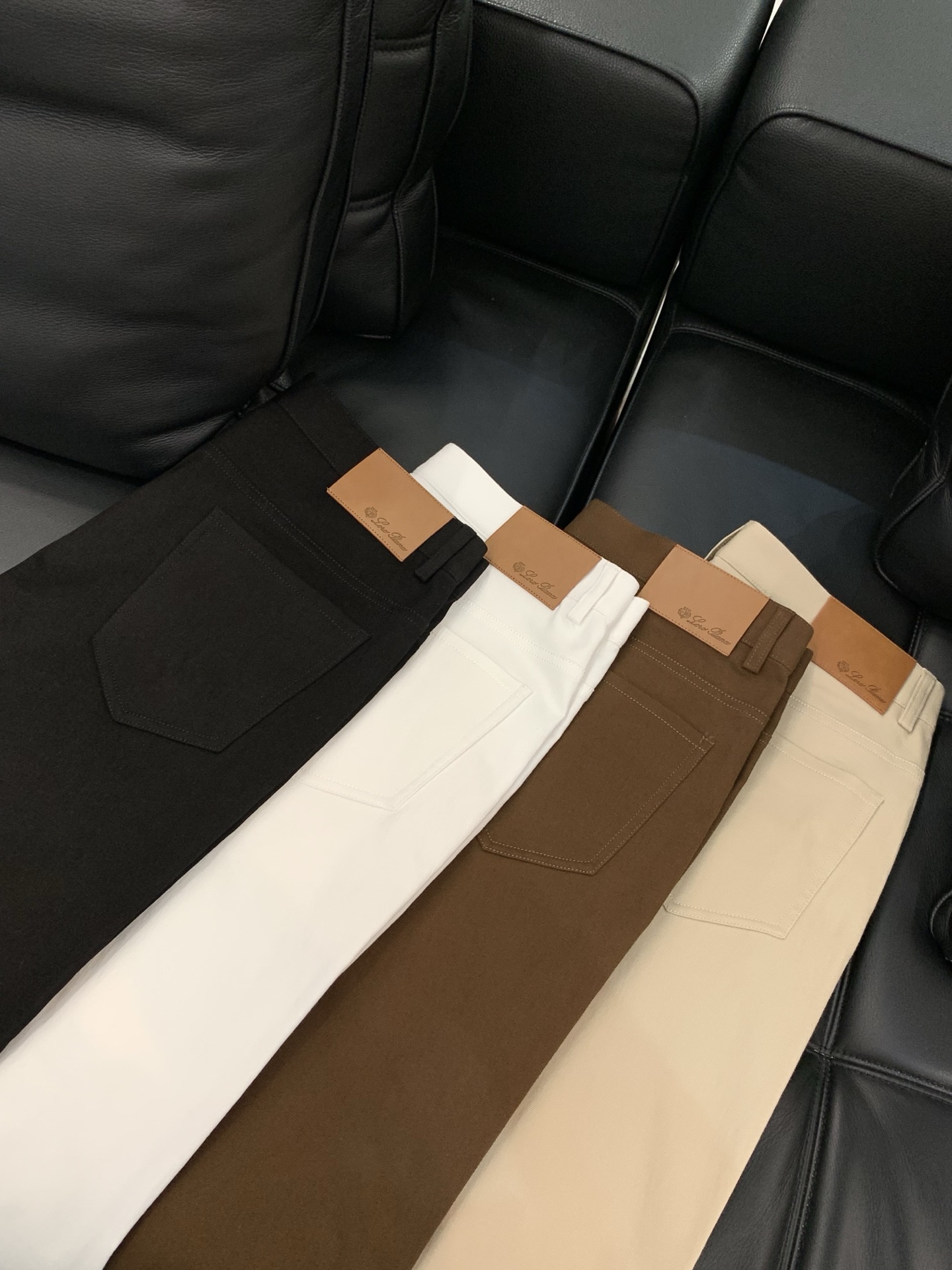 ，Loro piana(Loro Piana )，2026春季最新品，专柜同步有售，原单狠货，时尚休闲裤