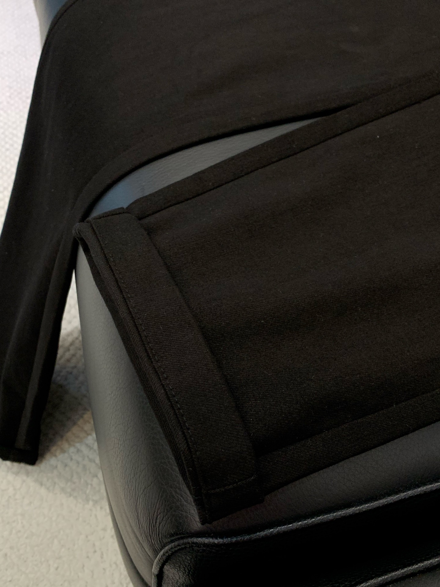 ，Loro piana(Loro Piana )，2026春季最新品，专柜同步有售，原单狠货，时尚休闲裤