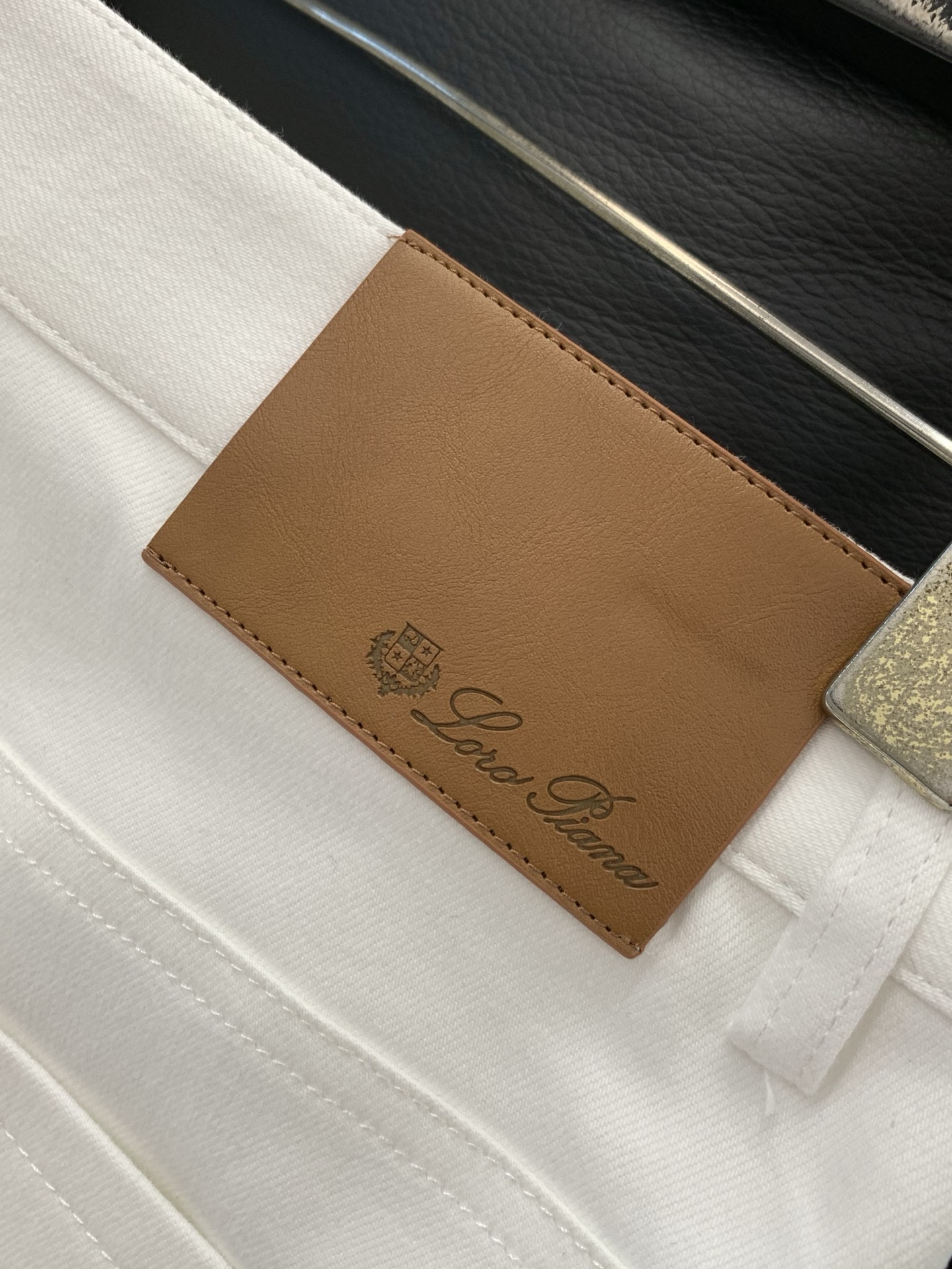 ，Loro piana(Loro Piana )，2026春季最新品，专柜同步有售，原单狠货，时尚休闲裤