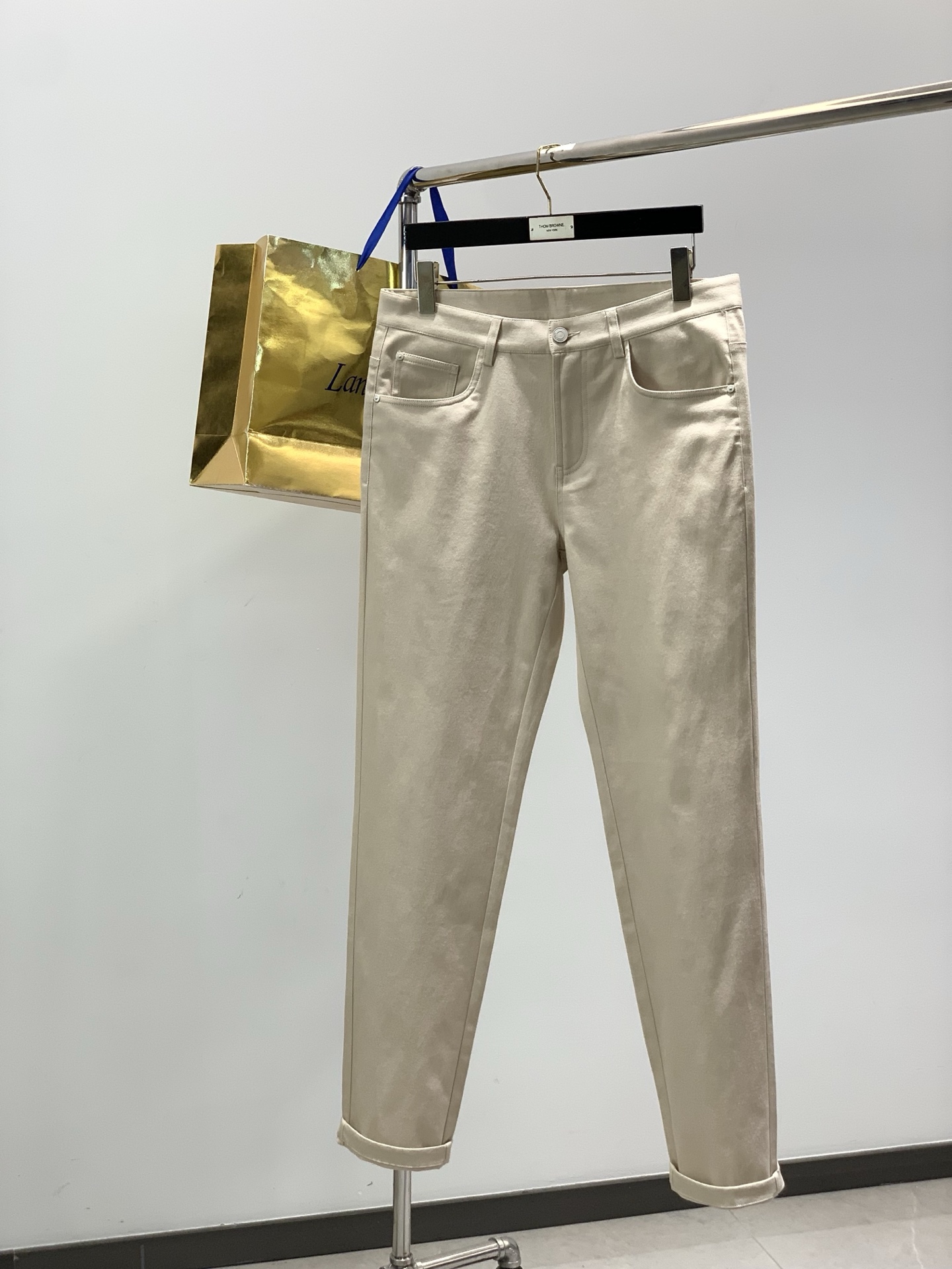 ，Loro piana(Loro Piana )，2026春季最新品，专柜同步有售，原单狠货，时尚休闲裤