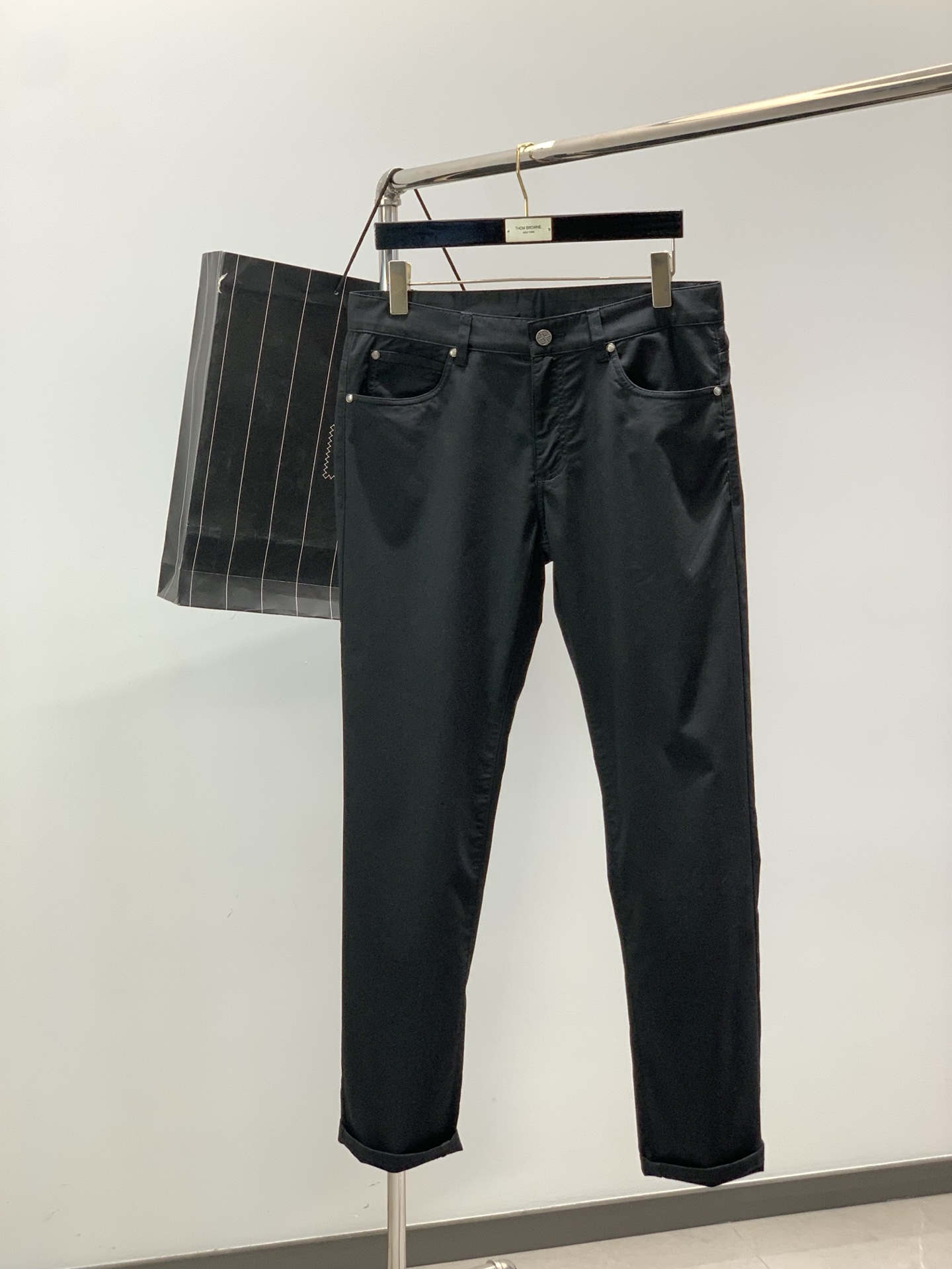 ，Zegna 杰尼亚，2026春季最新品，专柜同步有售，原单狠货，时尚休闲裤，进口原版面料，上身舒适透气