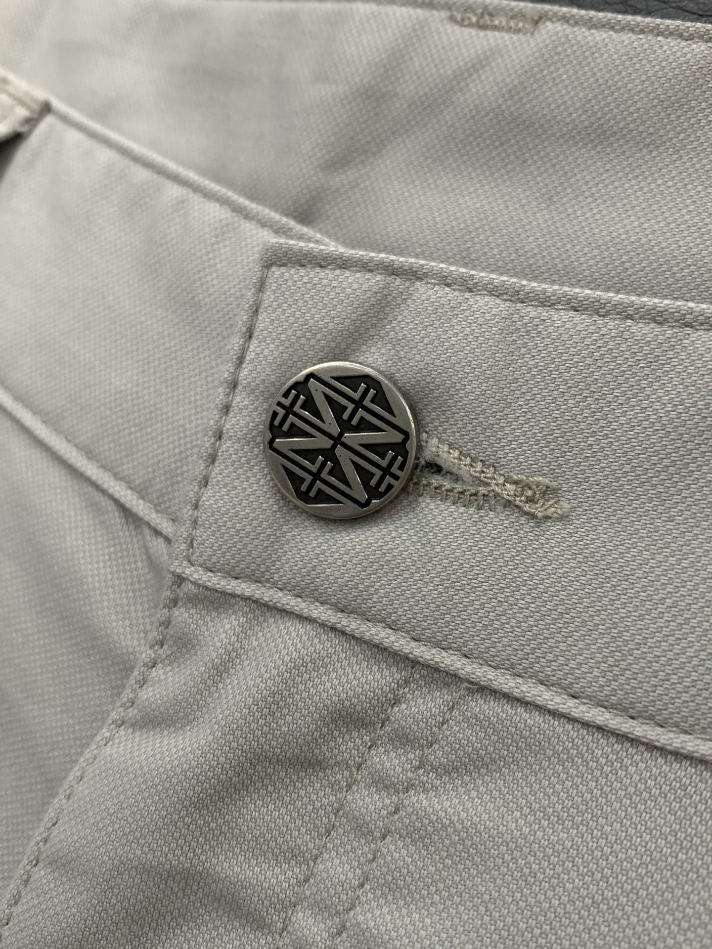 ，Zegna 杰尼亚，2026春季最新品，专柜同步有售，原单狠货，时尚休闲裤，进口原版面料，上身舒适透气