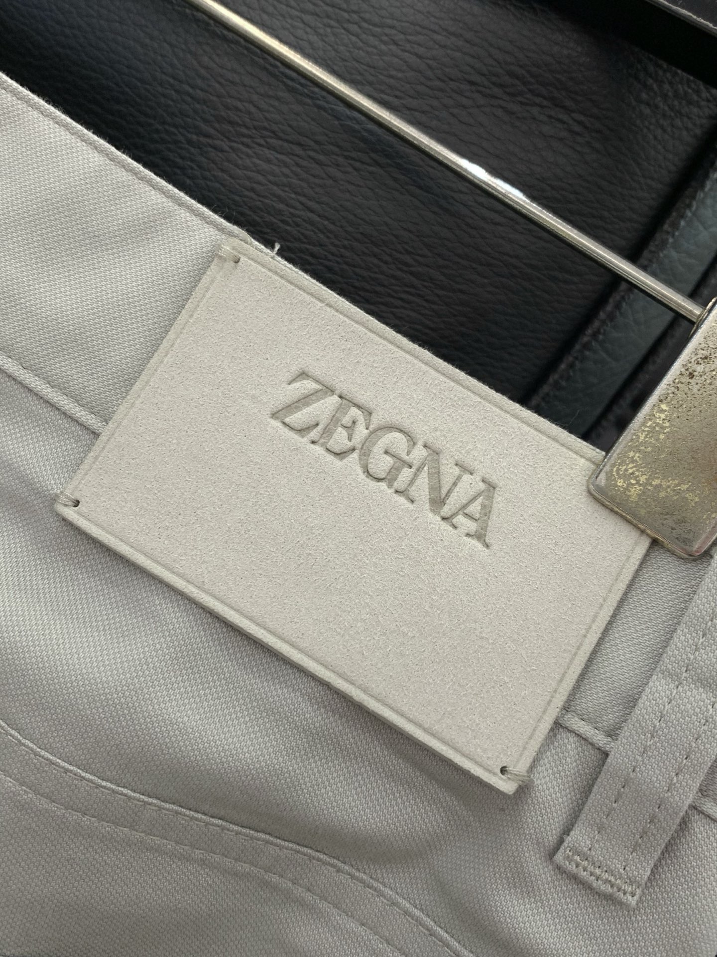 ，Zegna 杰尼亚，2026春季最新品，专柜同步有售，原单狠货，时尚休闲裤，进口原版面料，上身舒适透气