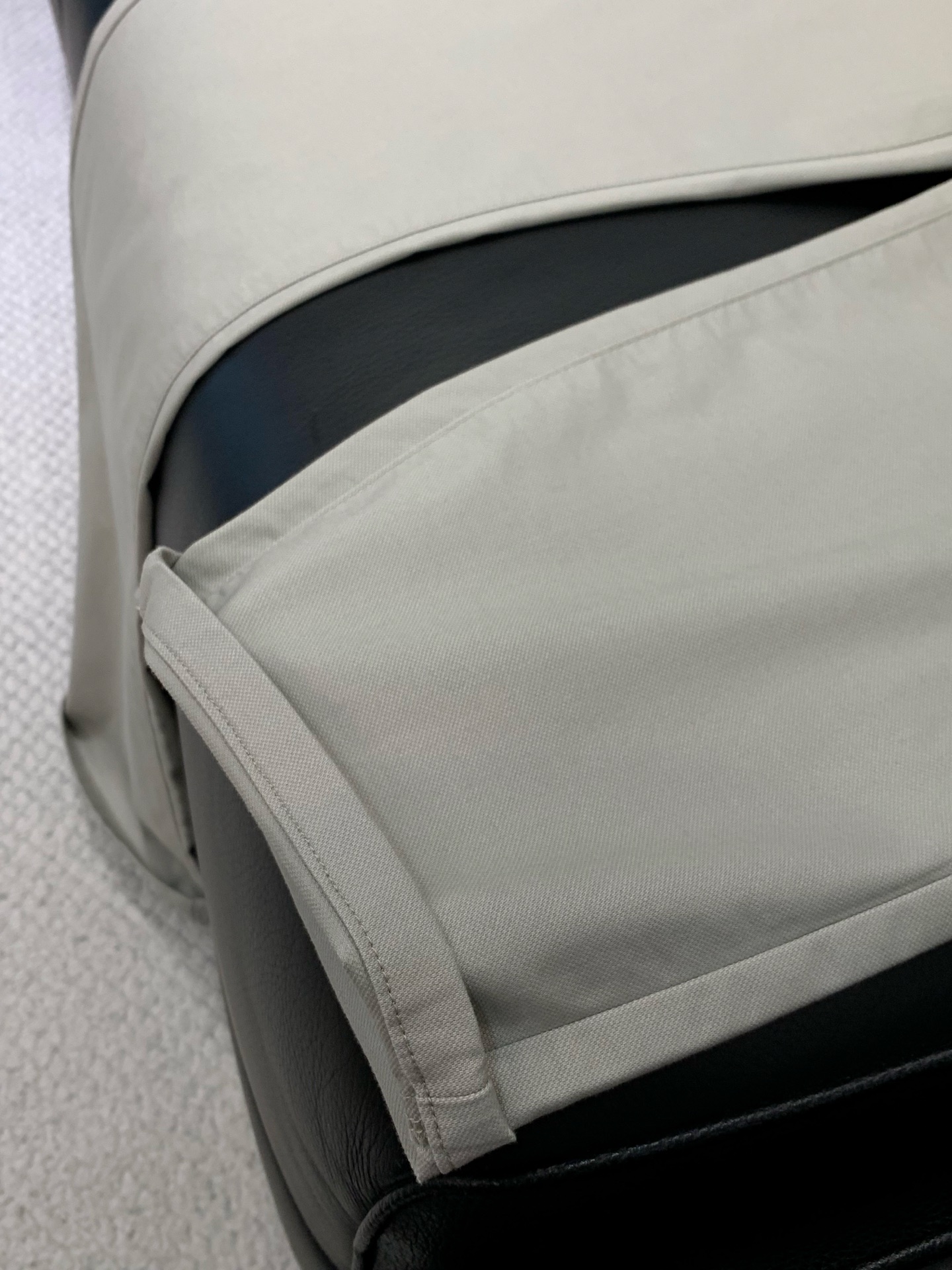 ，Zegna 杰尼亚，2026春季最新品，专柜同步有售，原单狠货，时尚休闲裤，进口原版面料，上身舒适透气