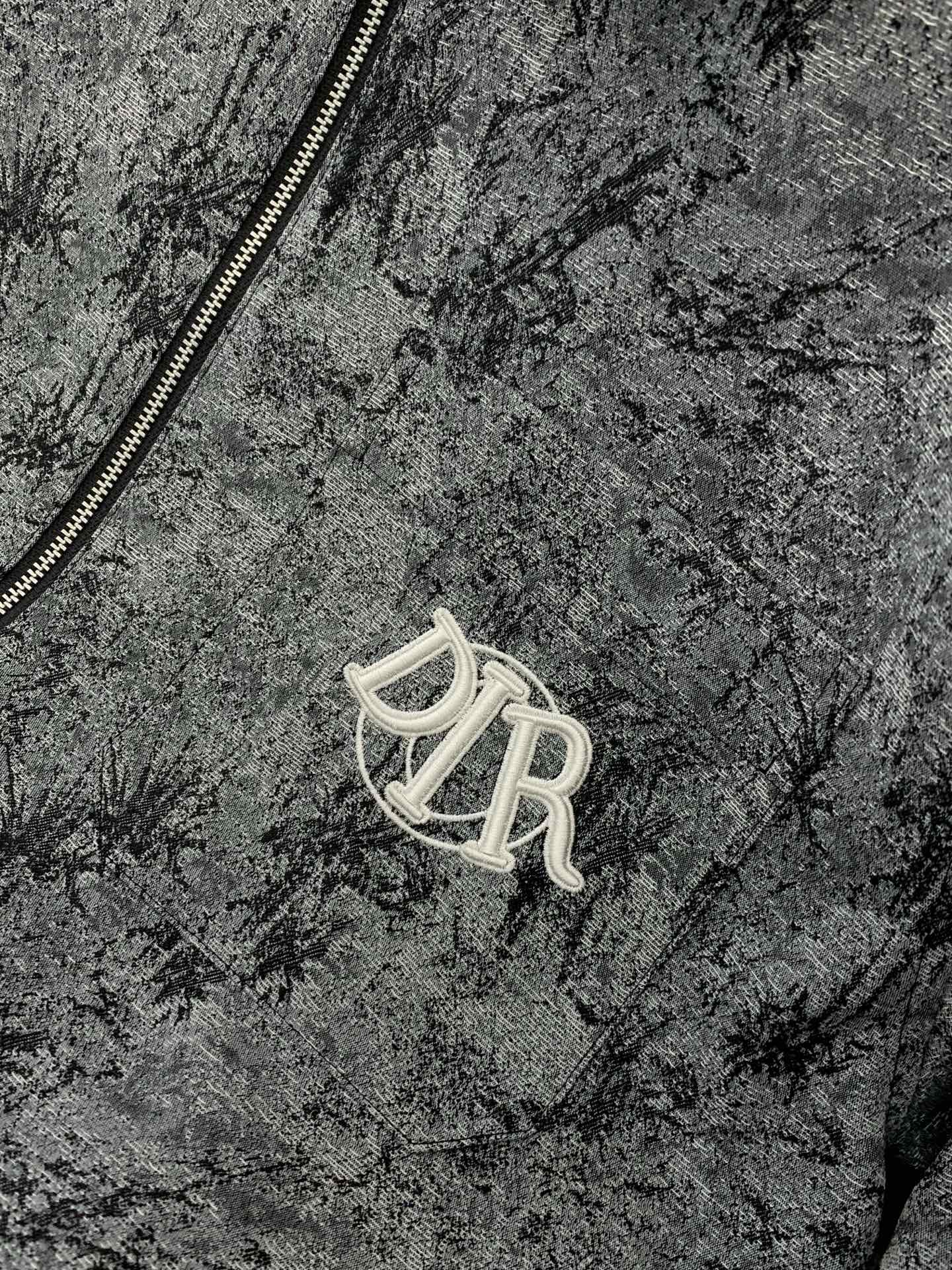 ，Dior 迪奥， 2026春季新品，专柜同步有售，简约时尚休闲翻领夹克外套，原版进口面料，舒适透气，顶