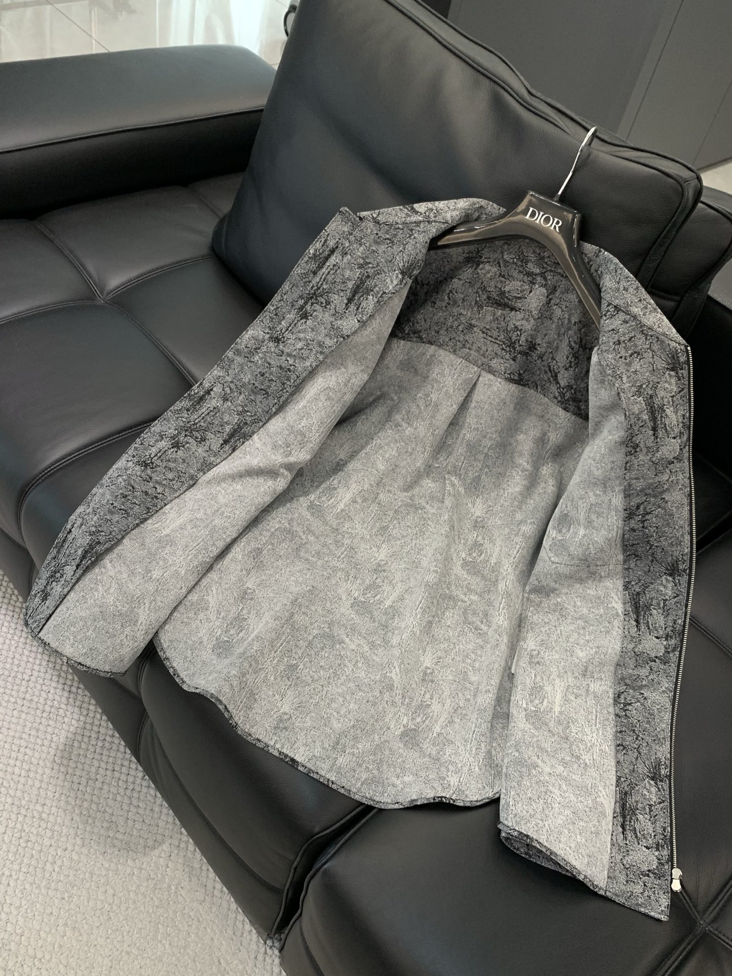 ，Dior 迪奥， 2026春季新品，专柜同步有售，简约时尚休闲翻领夹克外套，原版进口面料，舒适透气，顶
